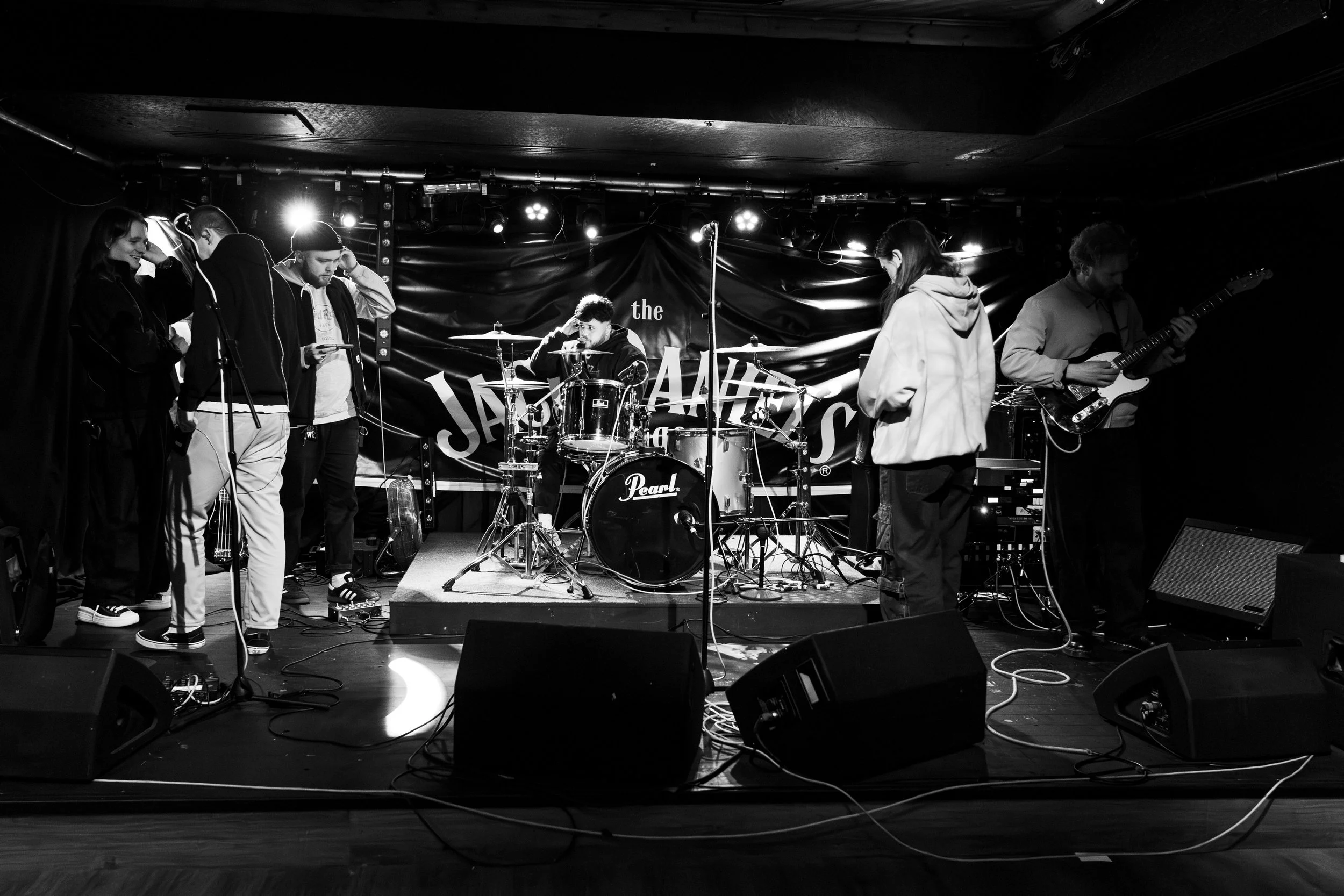 ellie soundcheck -24.jpg