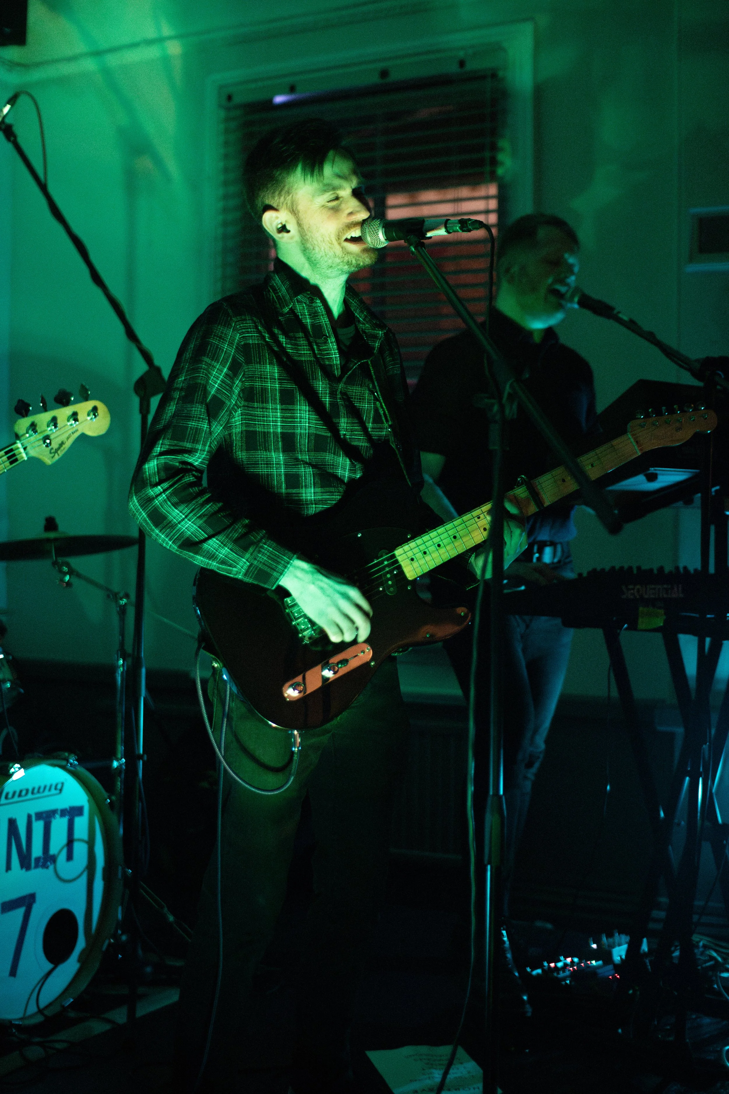 Shortwave-05.jpg