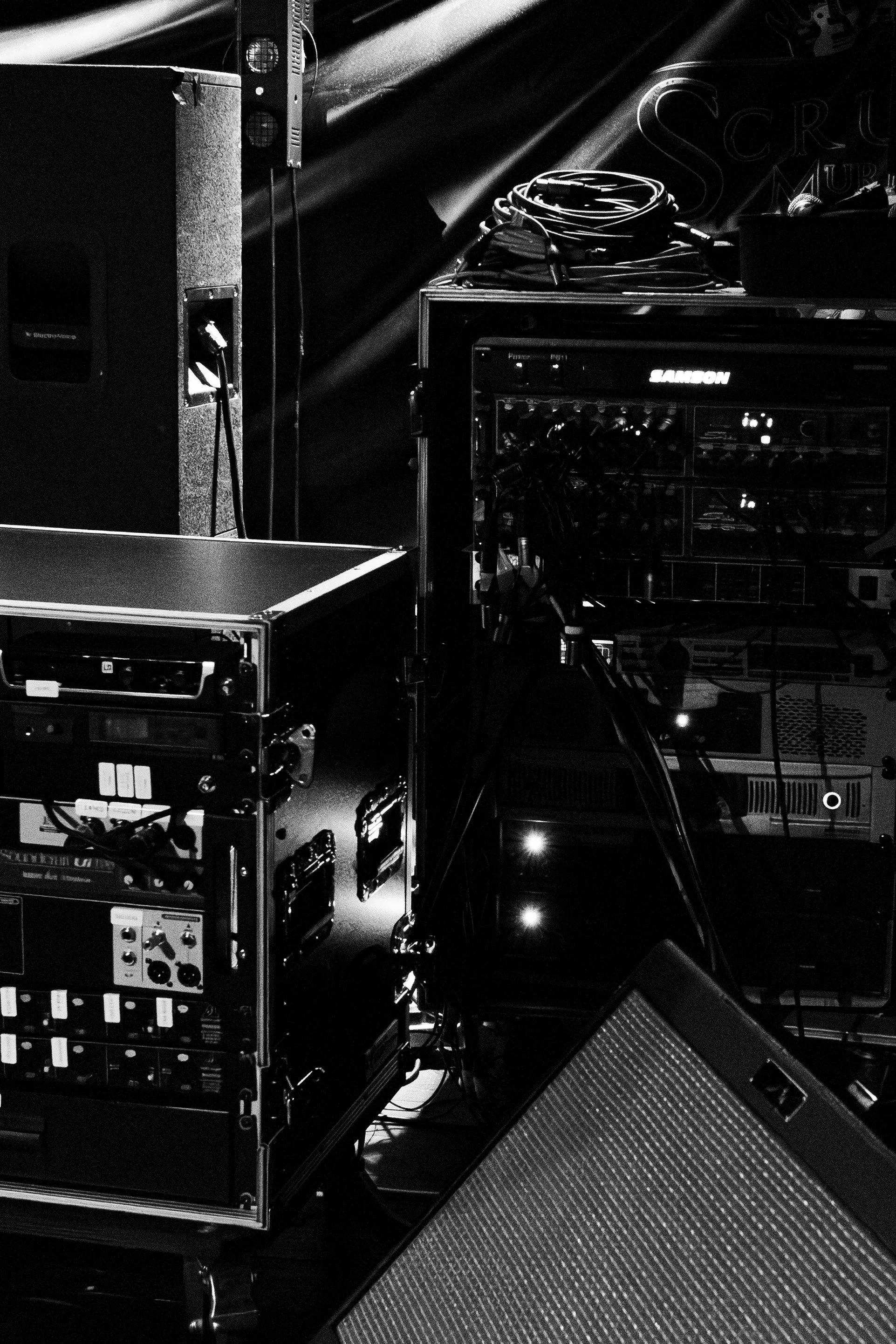 ellie soundcheck -13.jpg