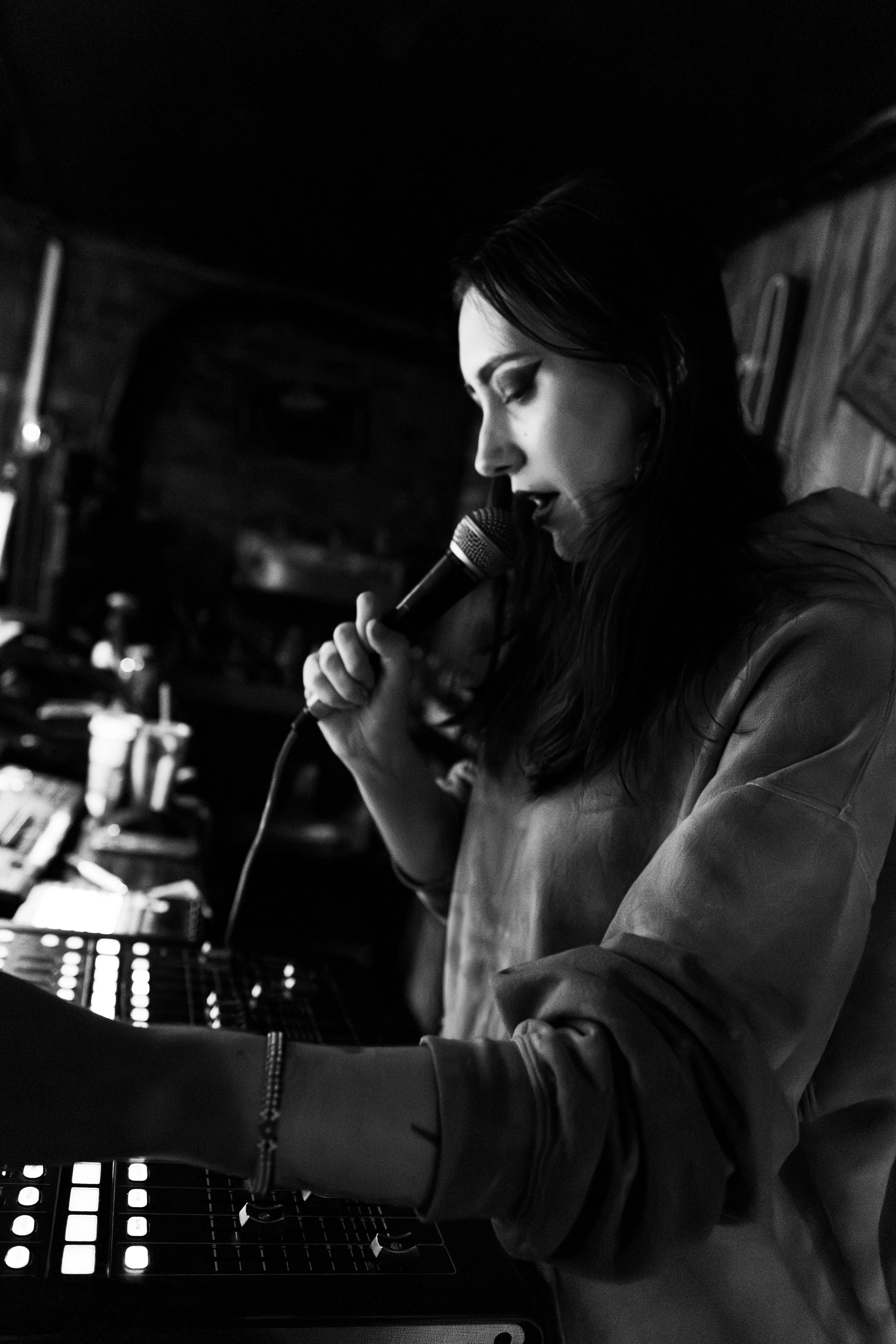 ellie soundcheck -29.jpg