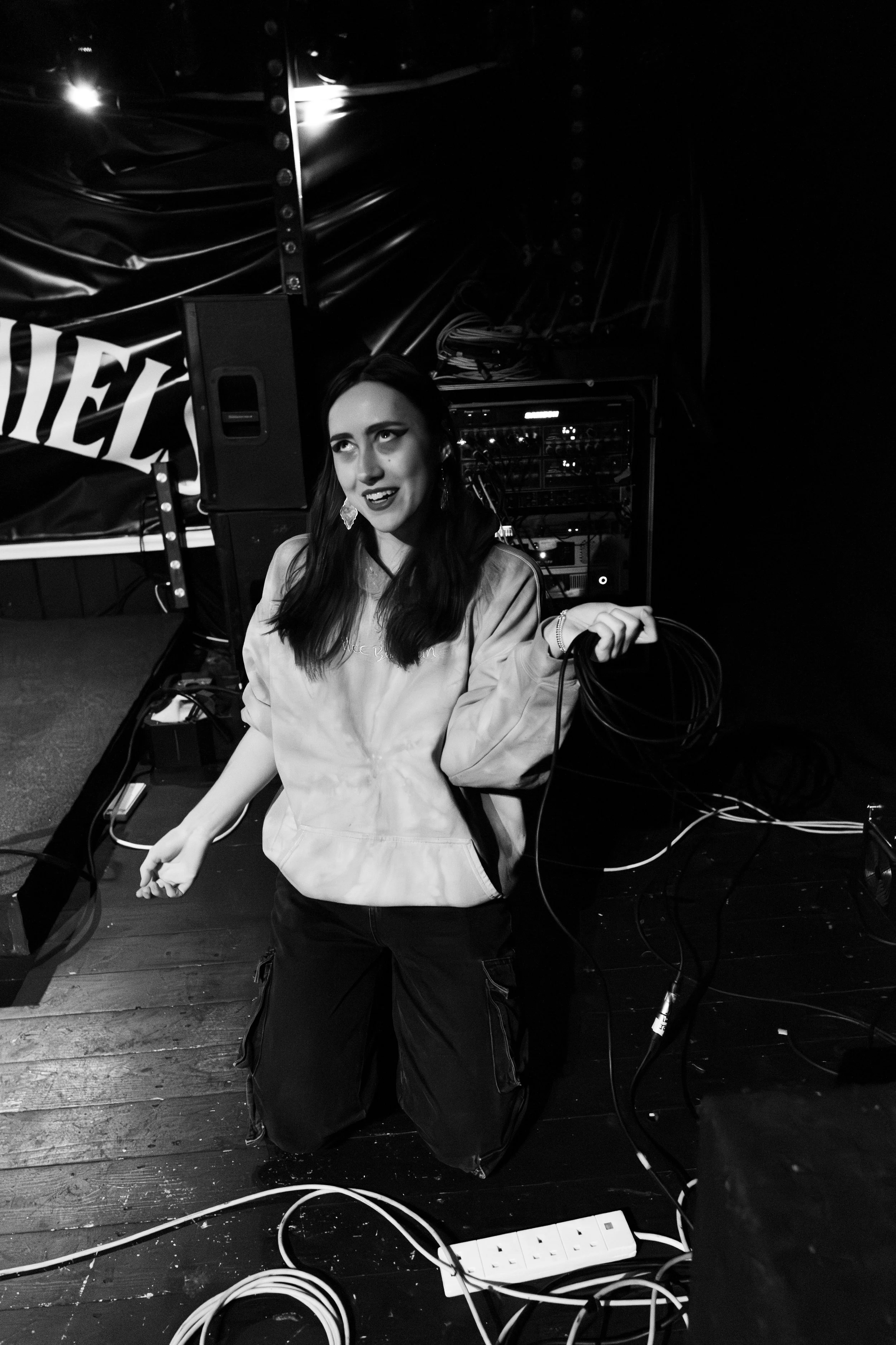 ellie soundcheck -05.jpg