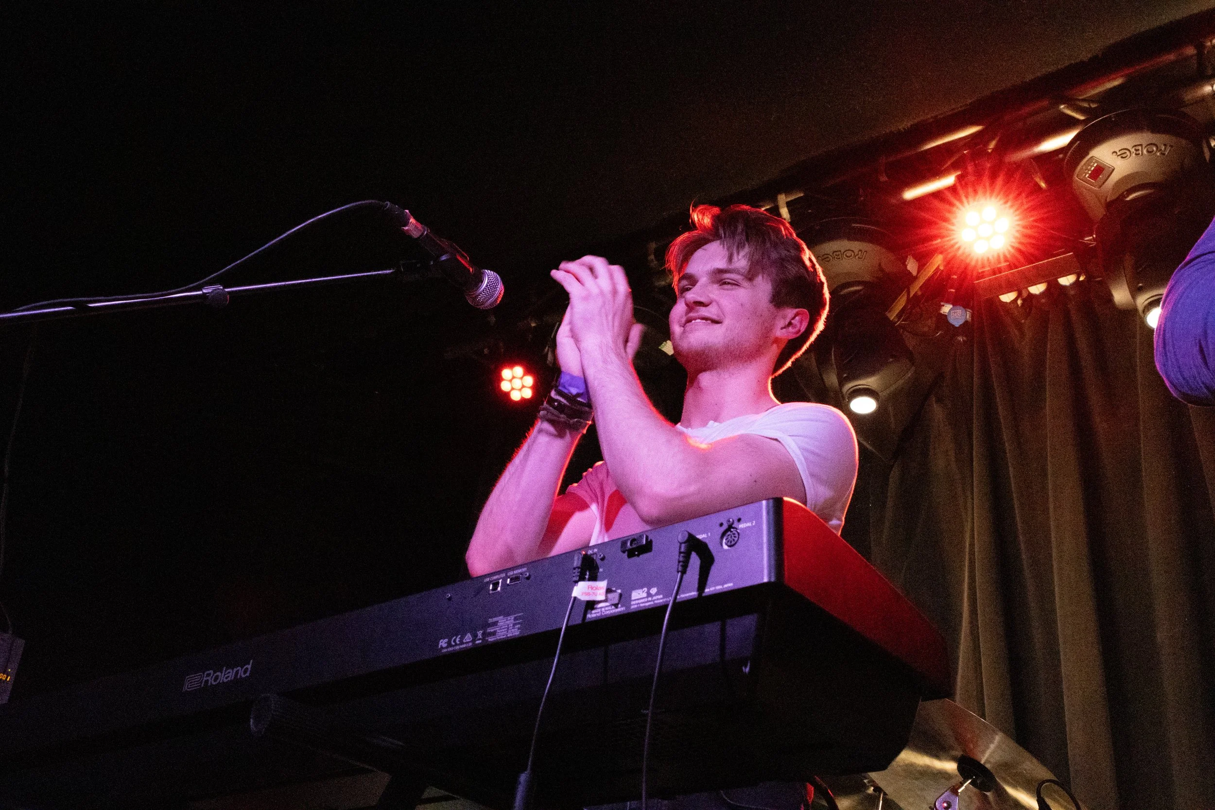 wooden dog o2 academy -90.jpg