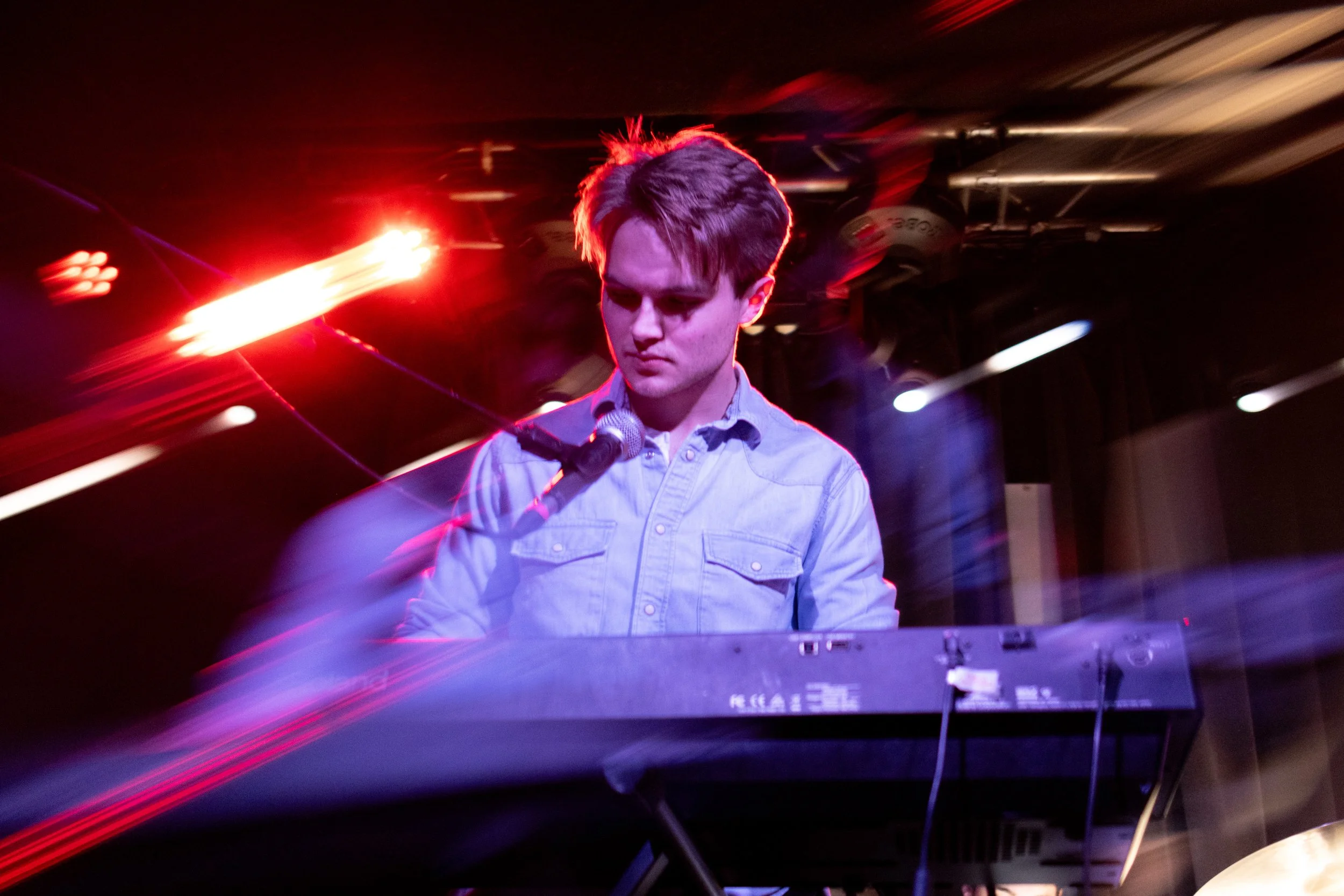 wooden dog o2 academy -55.jpg