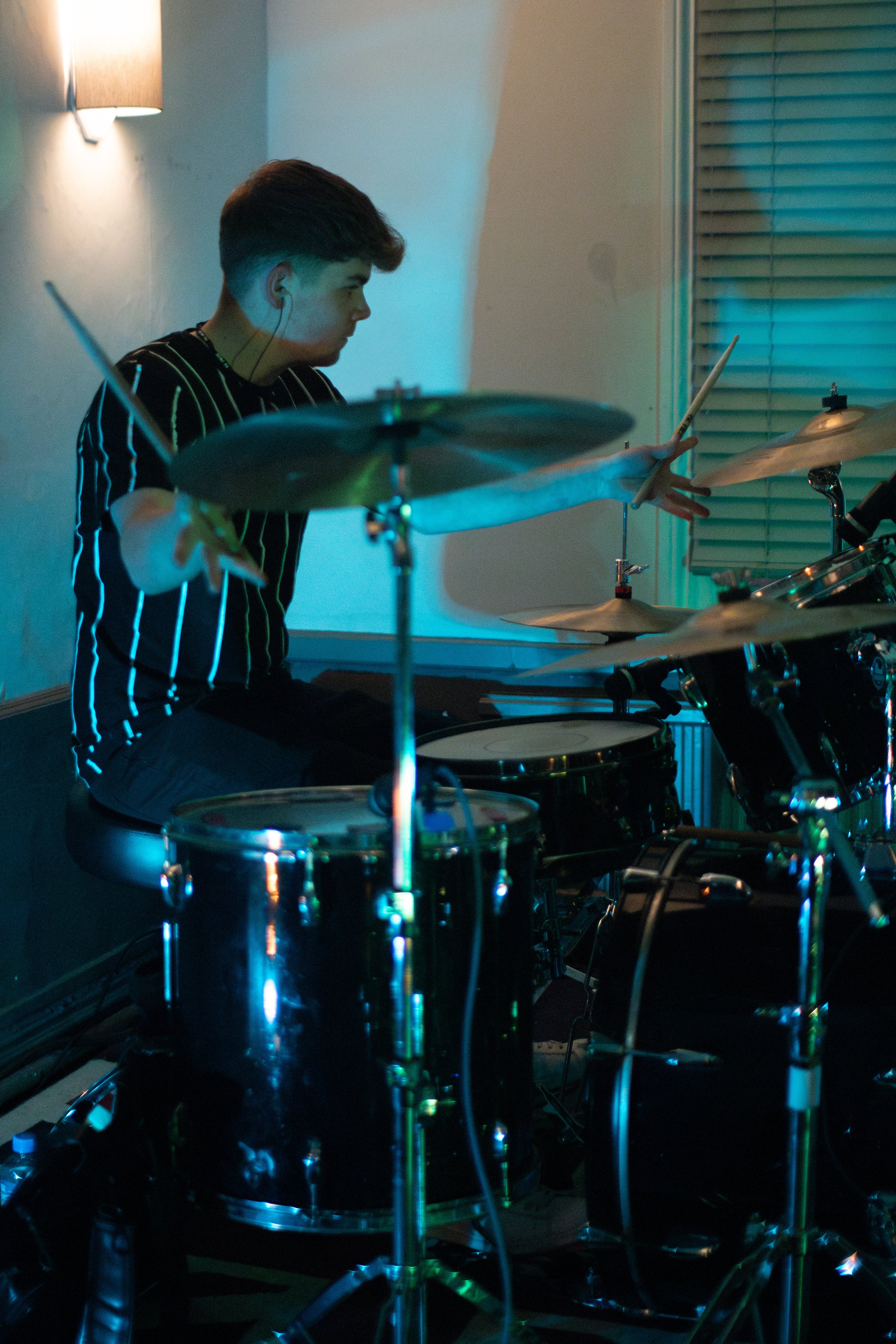 Headwired CLEAR-05.jpg