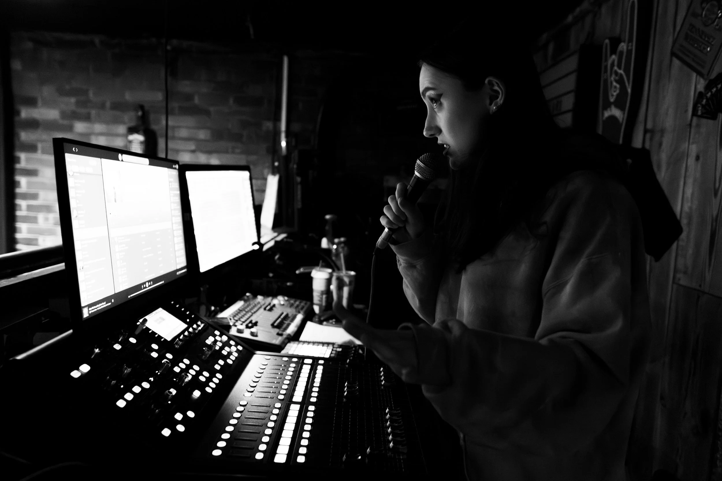ellie soundcheck -39.jpg