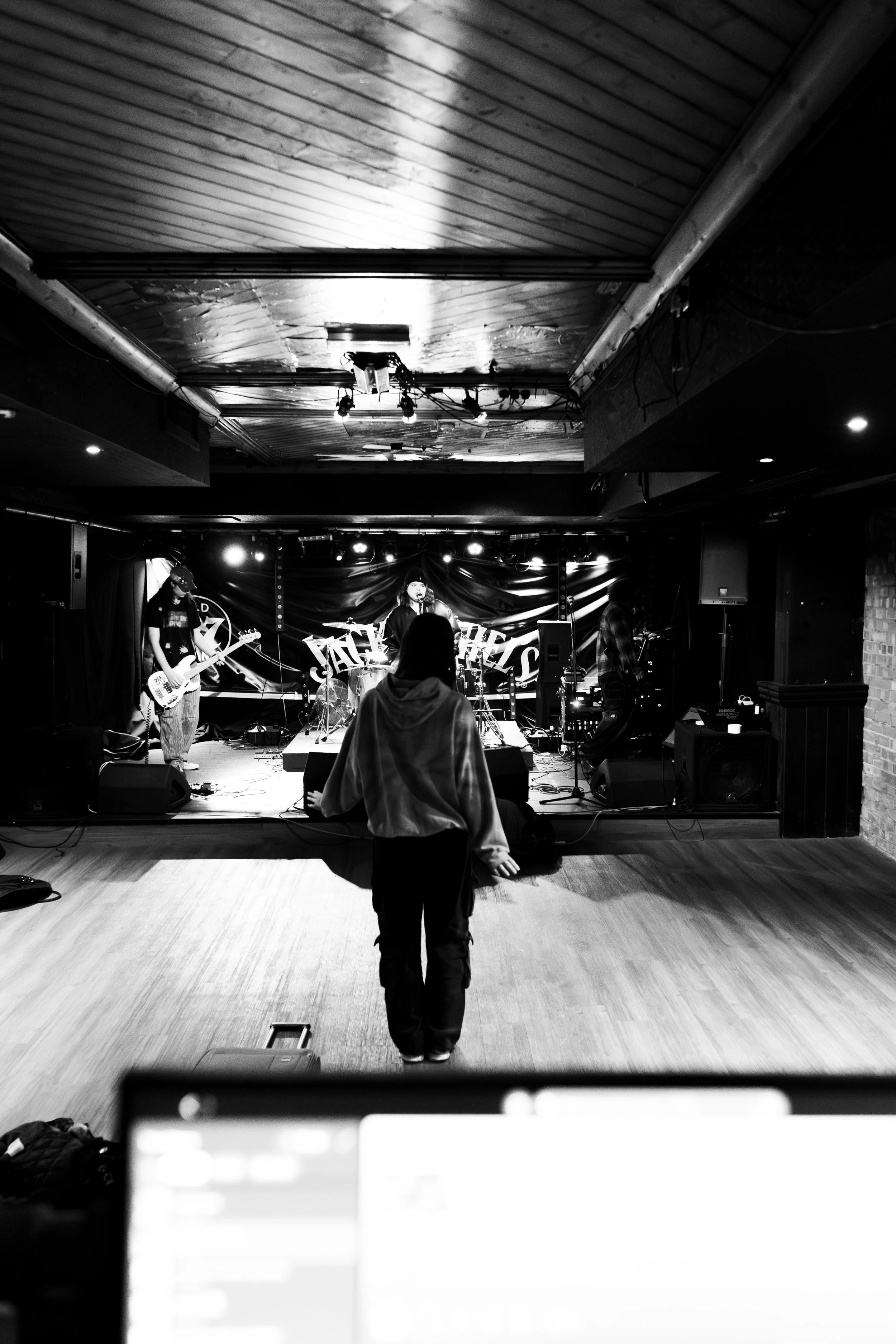 ellie soundcheck -47.jpg