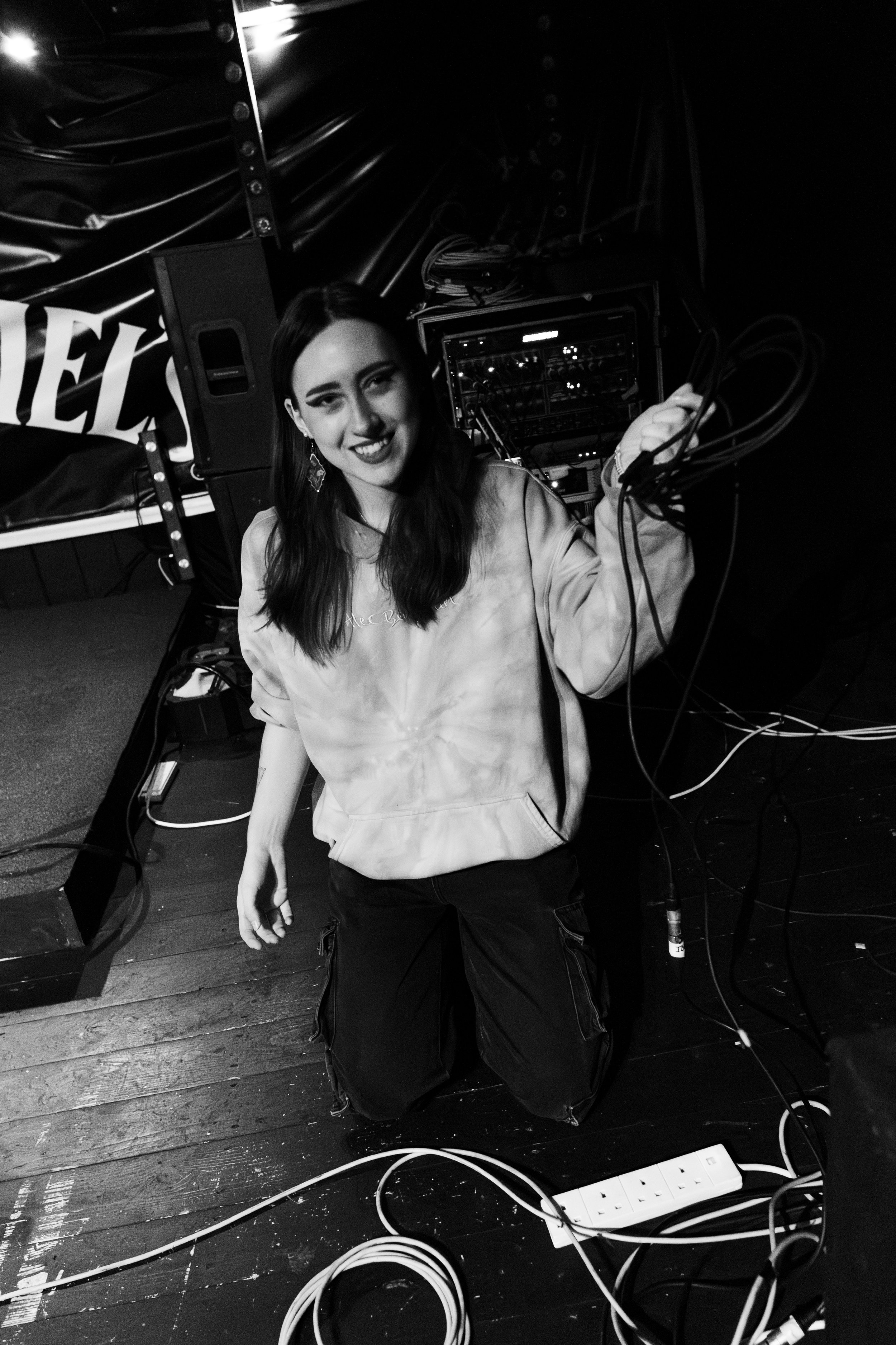 ellie soundcheck -04.jpg