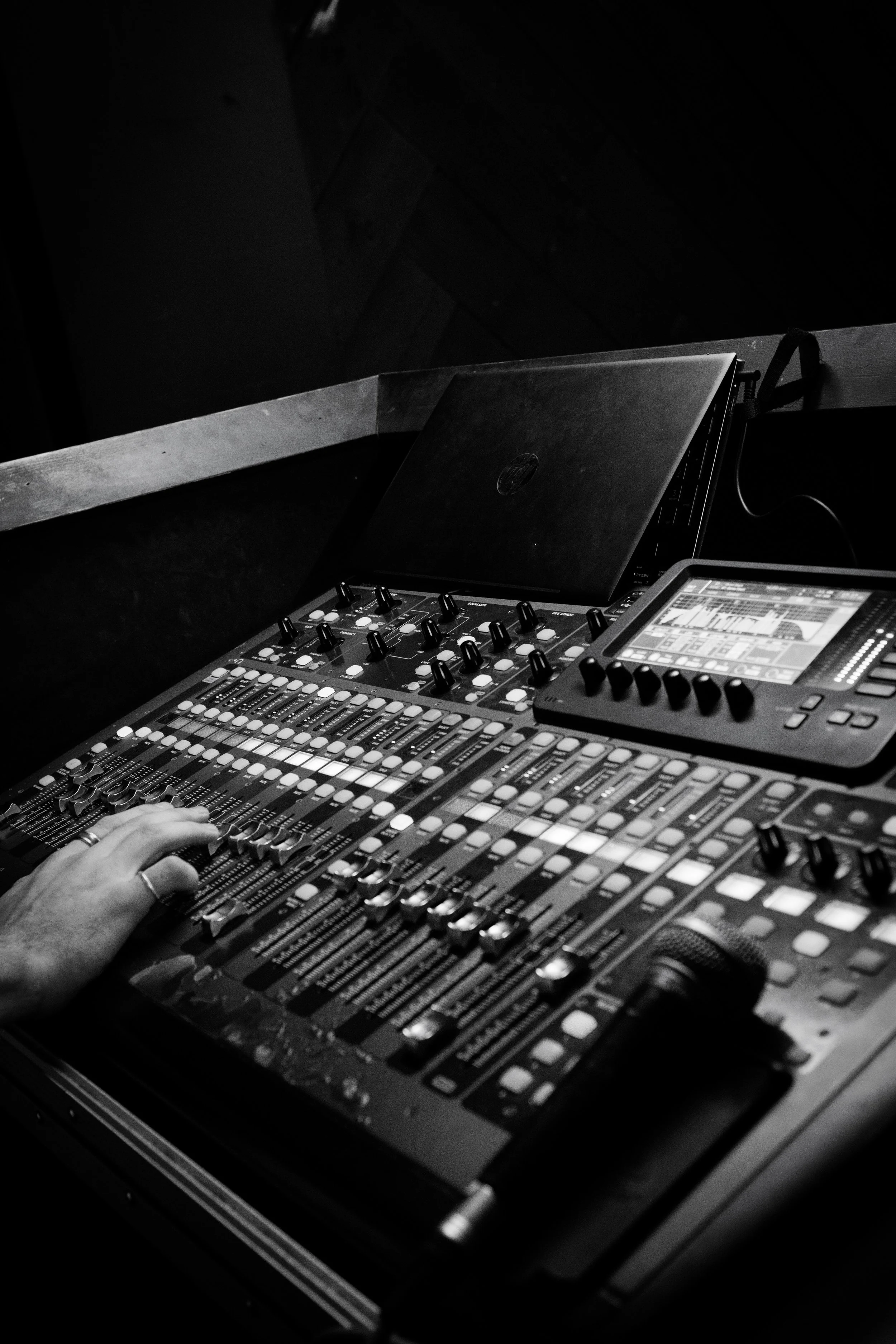 glenn soundcheck shoot-105.jpg