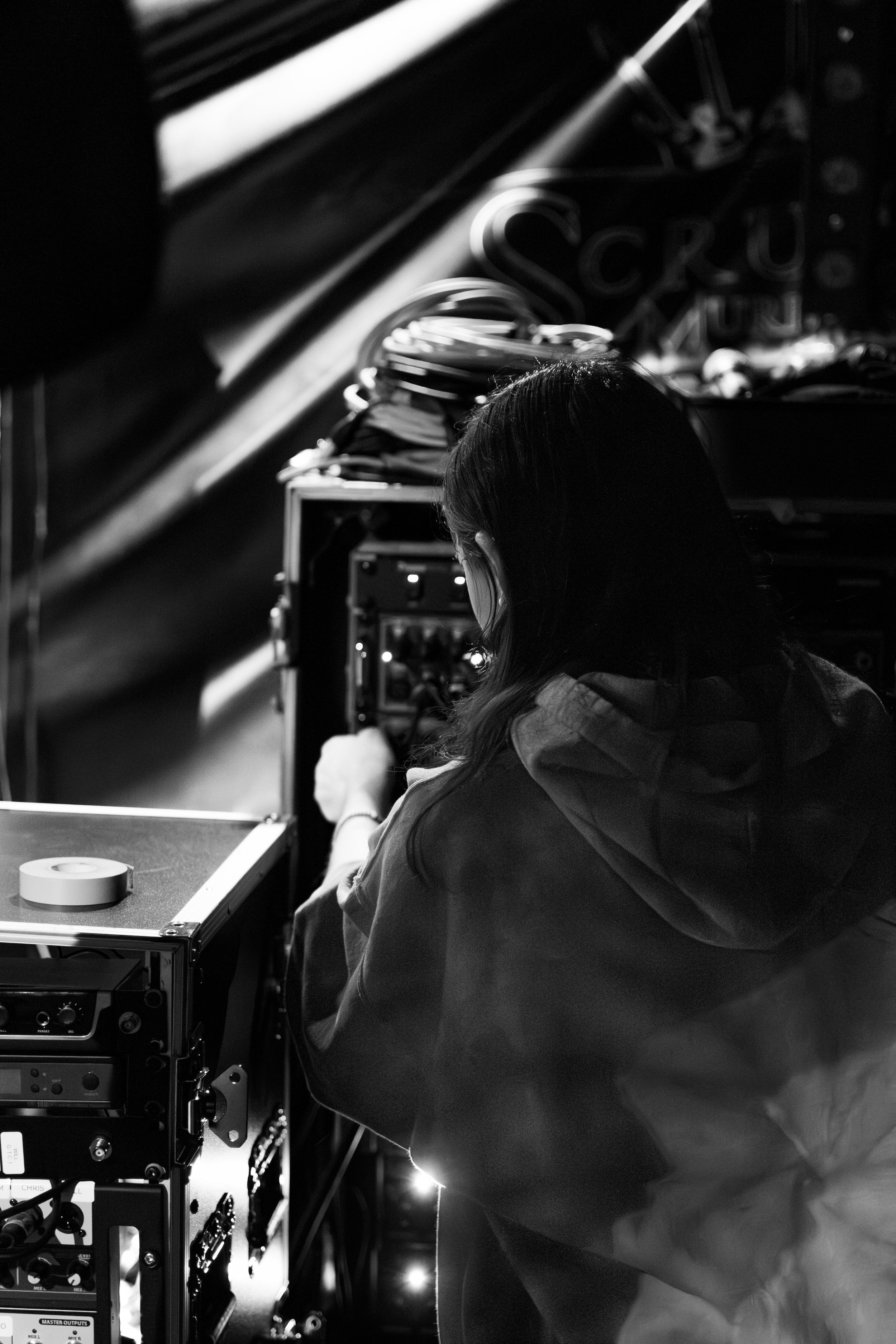 ellie soundcheck -60.jpg