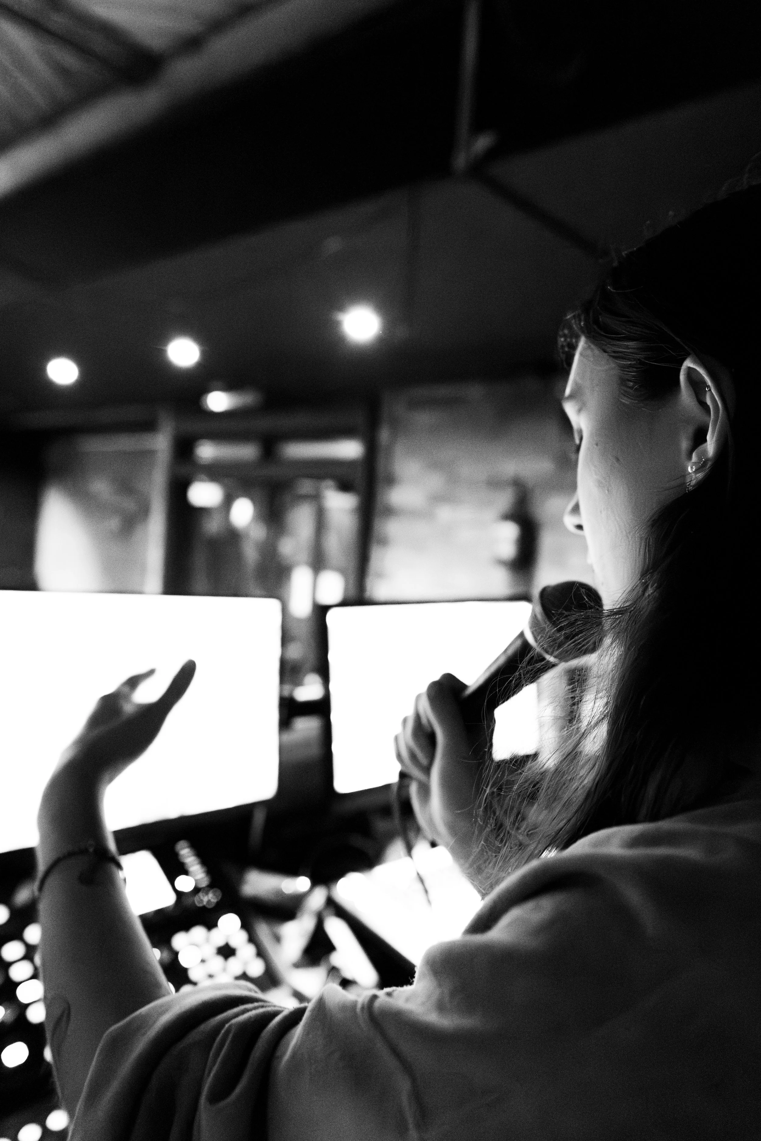 ellie soundcheck -20.jpg