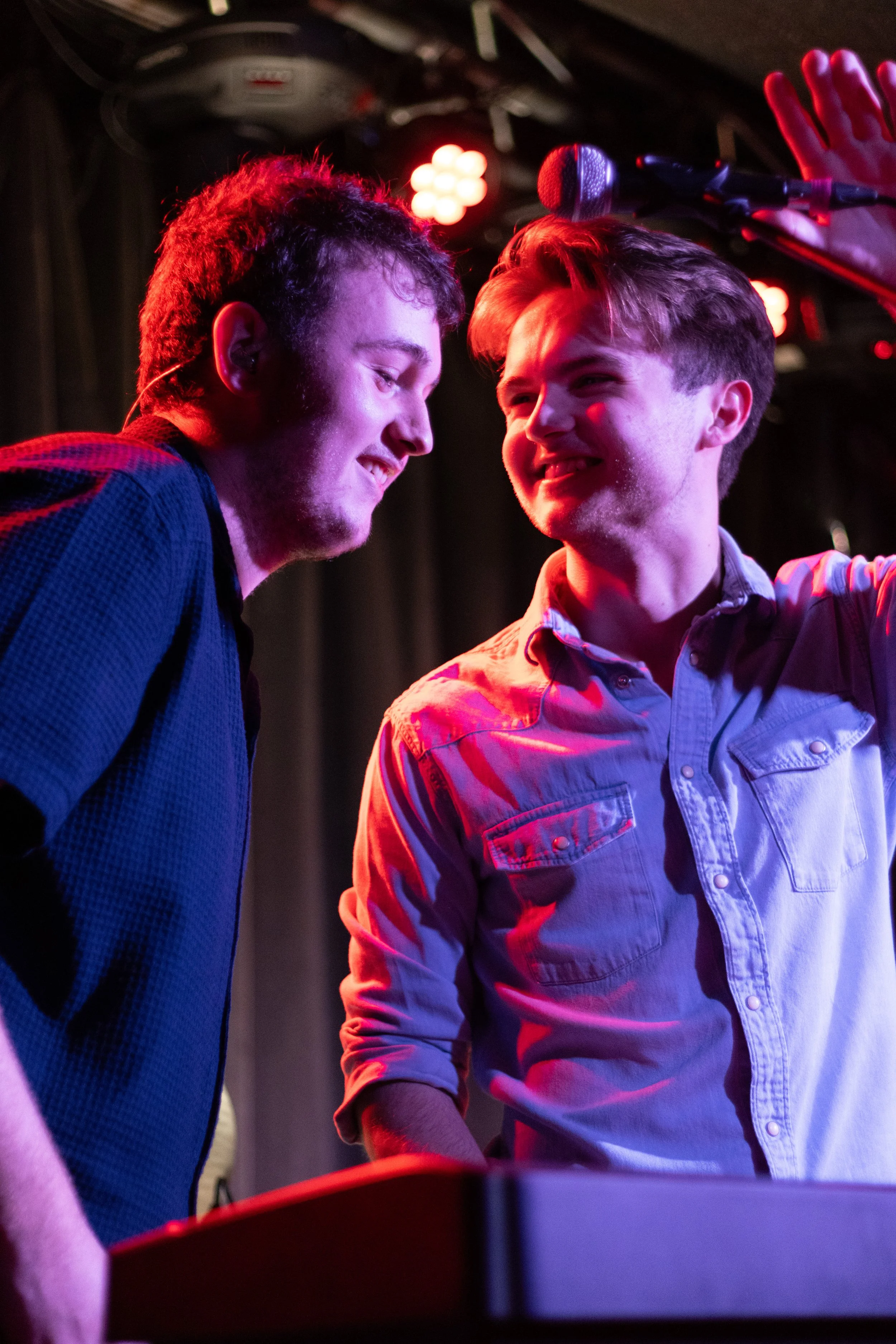 wooden dog o2 academy -61.jpg