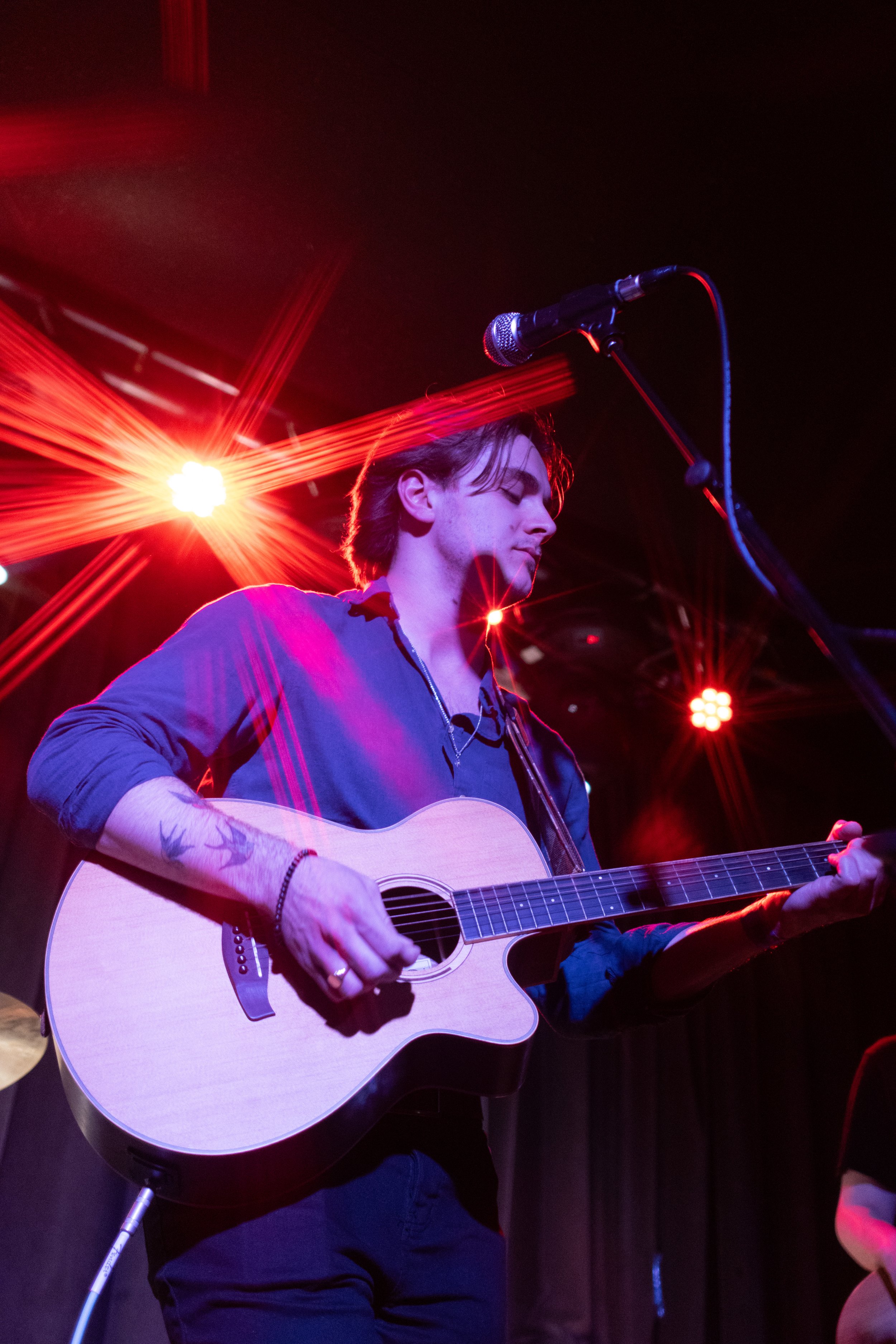 wooden dog o2 academy -44.jpg