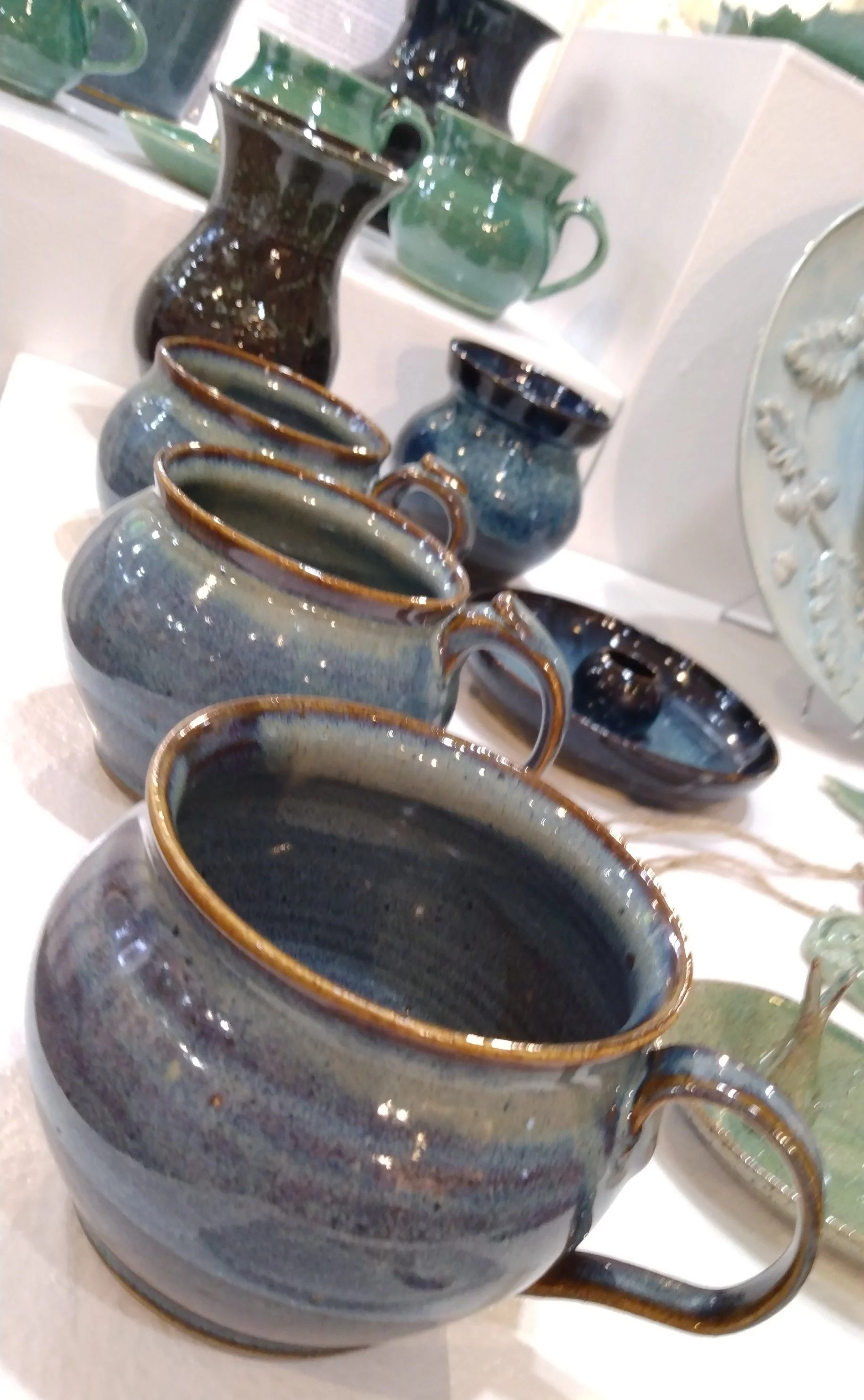 Tea mugs, 2025