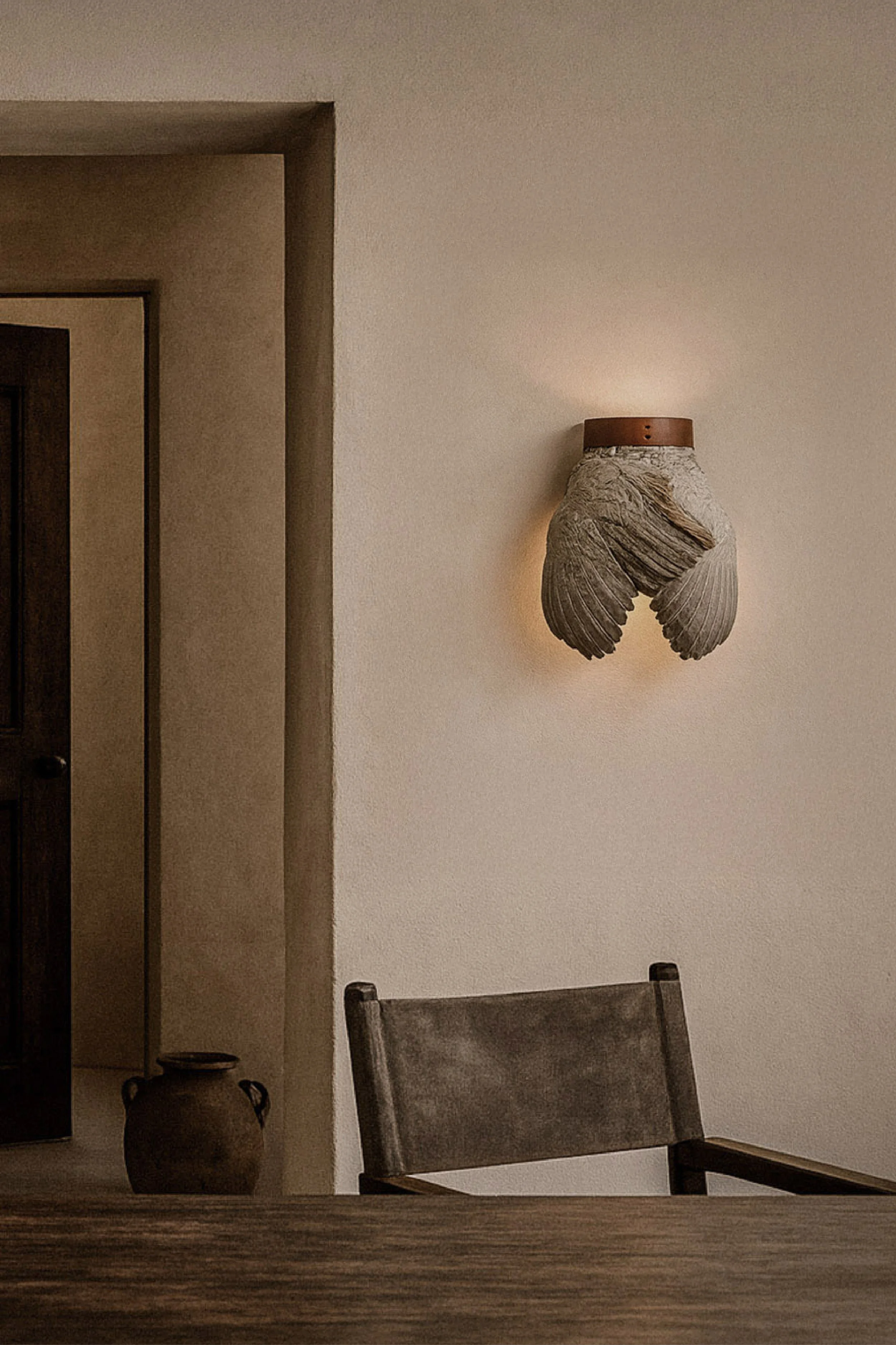 WINGSCONCE.CONTEXT2.jpg