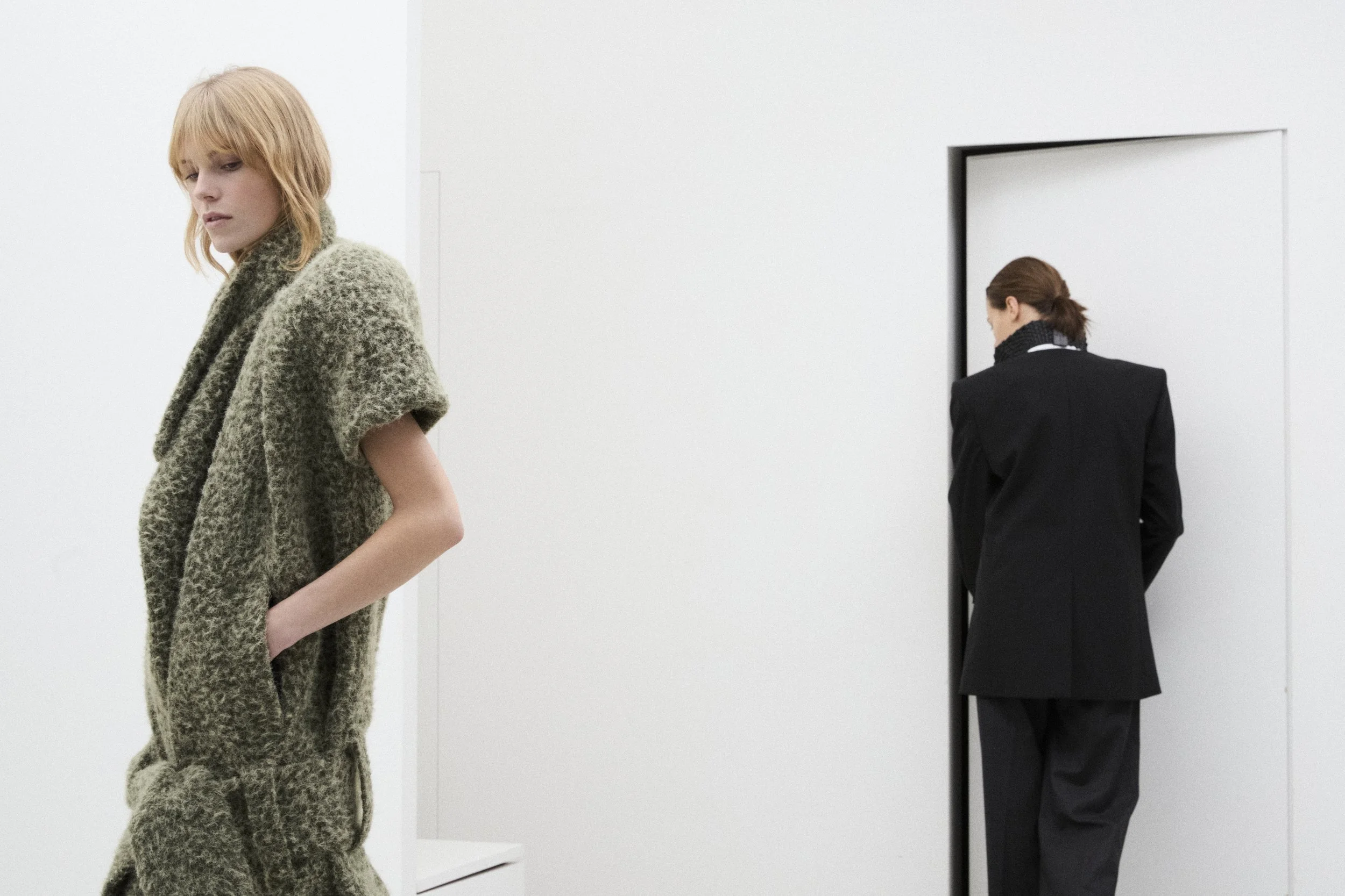 251108_Higher_Than_The_Sun_Look_2_074 1.jpg