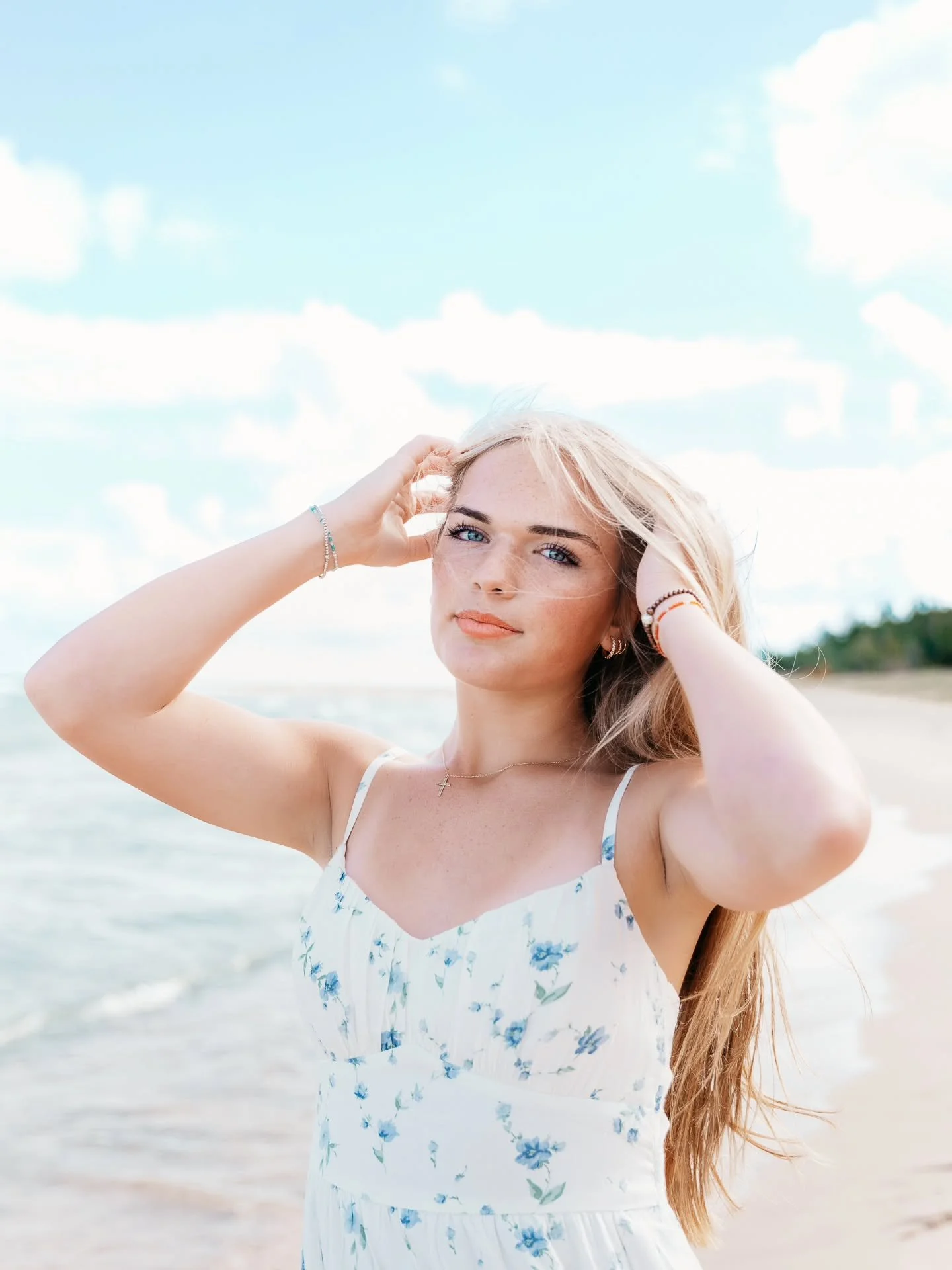 Senior sessions this year have been off the charts! I've had the greatest group of soon-to-be grads ever. 

Melody's obviously stunning, but her goofy, playful personality really made the whole experience fun from start to finish. We shot for hours a