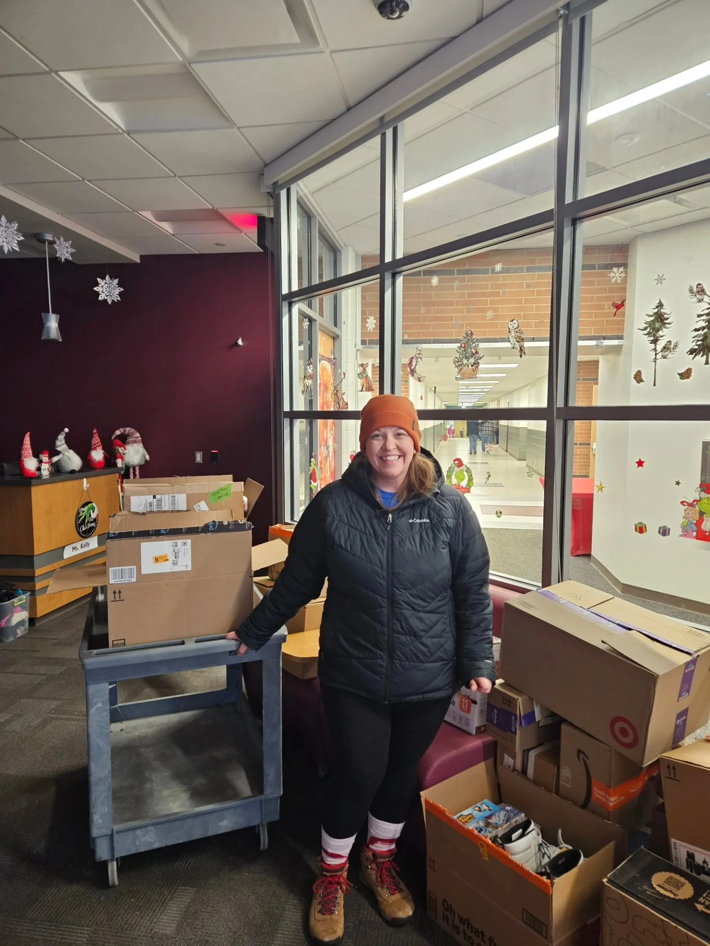 Ready to brighten up someone's holiday season? As many of you may know, every November I scour the area for a family in need, do my due diligence to make sure they are legit, and donate an entire Thanksgiving meal and loads of holiday cheer to help m