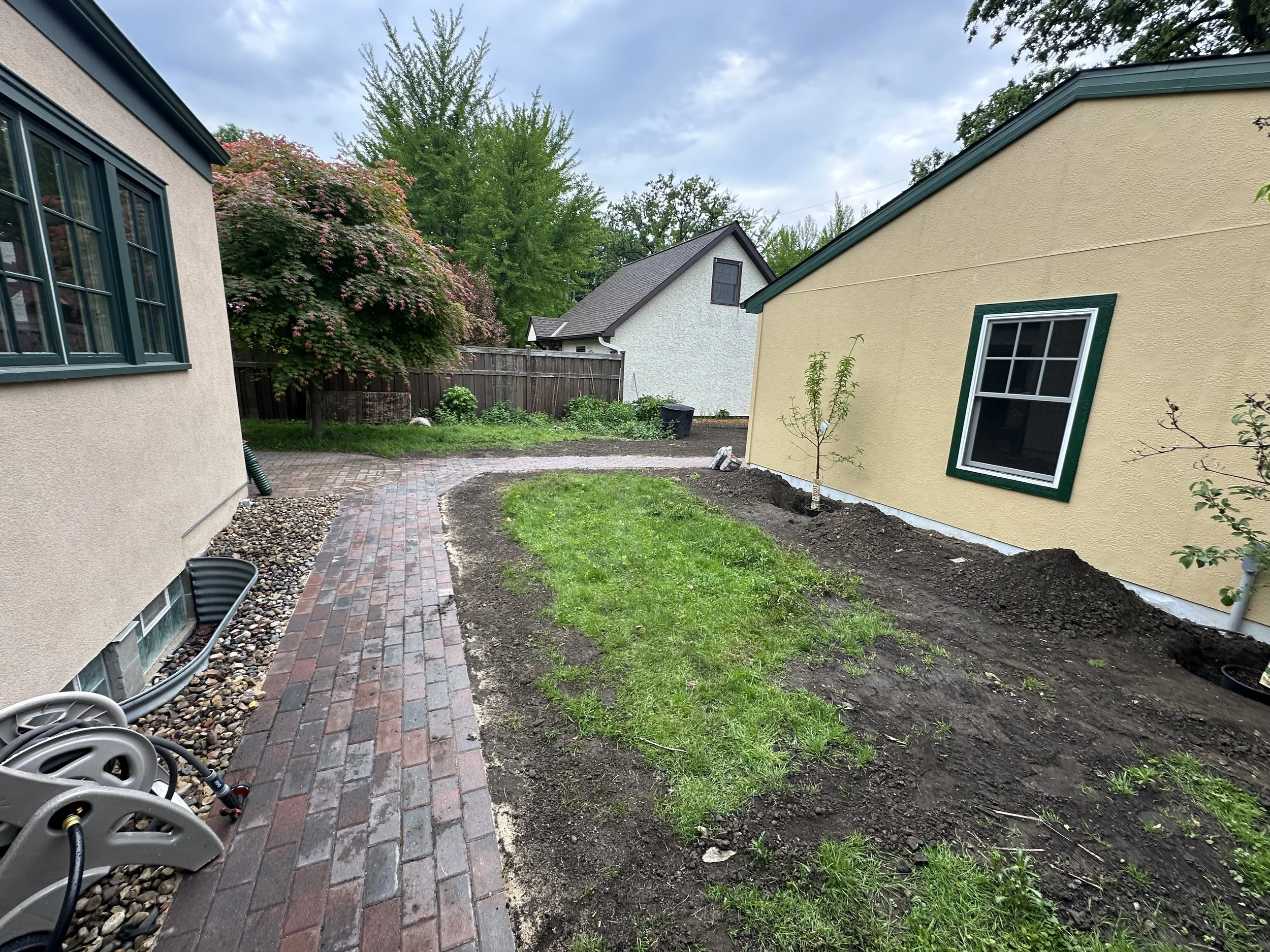 Willow Creek Brickstone RoseCreek paver walkway connecting to existing patio — Mac-Groveland, Saint Paul MN — Heritage Outdoors 2025