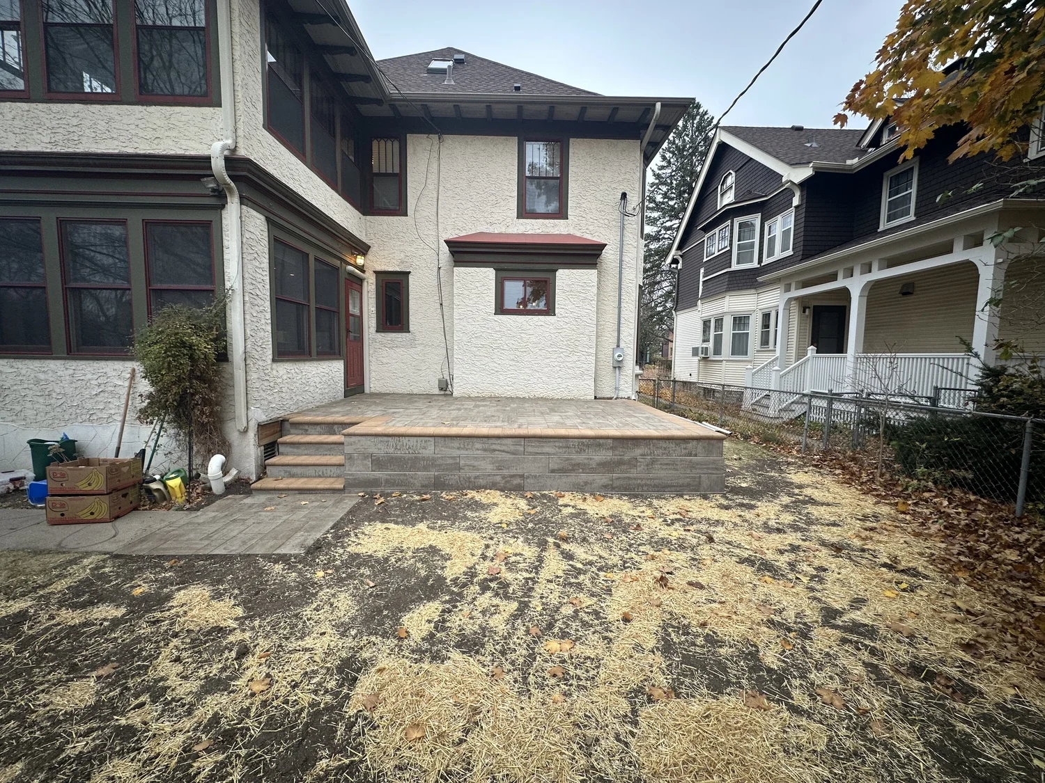 RCP Palisade raised patio — Summit Hill, Saint Paul MN — Heritage Outdoors
