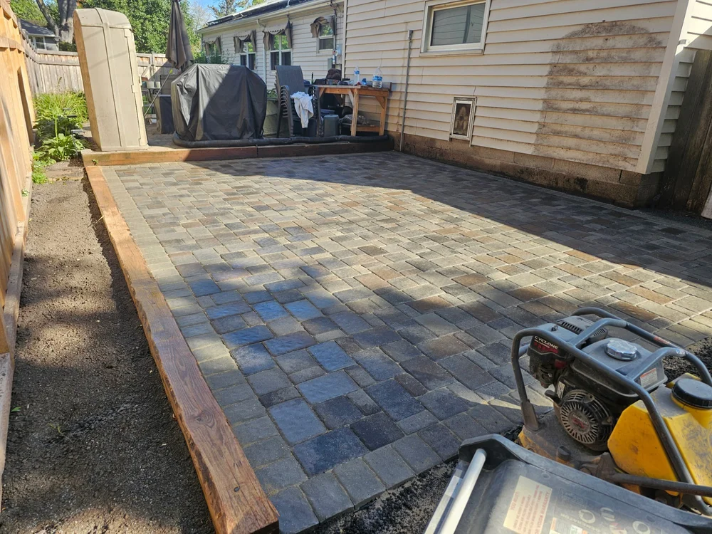 Completed Willow Creek Bronze Blend paver patio — Highland Park Saint Paul MN — Heritage Outdoors 2025
