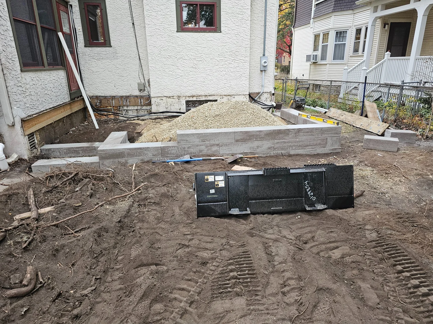 RCP Palisade wall with gravel fill and base prep — Summit Hill Saint Paul MN — Heritage Outdoors 2024
