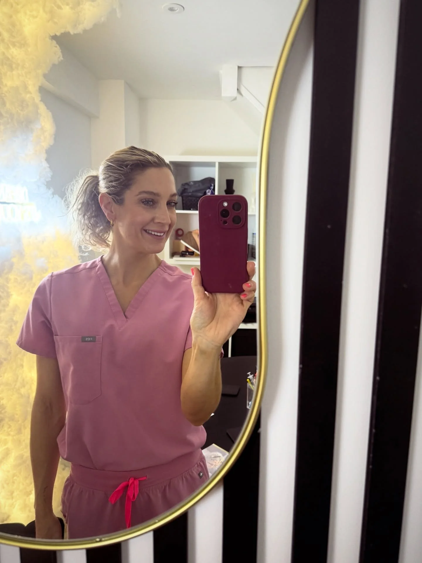 🌟 Good To Be Back 🌟

Hello, lovely clients 🫶🏻

Just wanted to touch base as I have been very quiet on Instagram 🤐.
Unfortunately, I was unwell over Xmas &amp; into the New Year due to asthma 🫁 (these old Nan lungs weren&rsquo;t having it!) 
I a