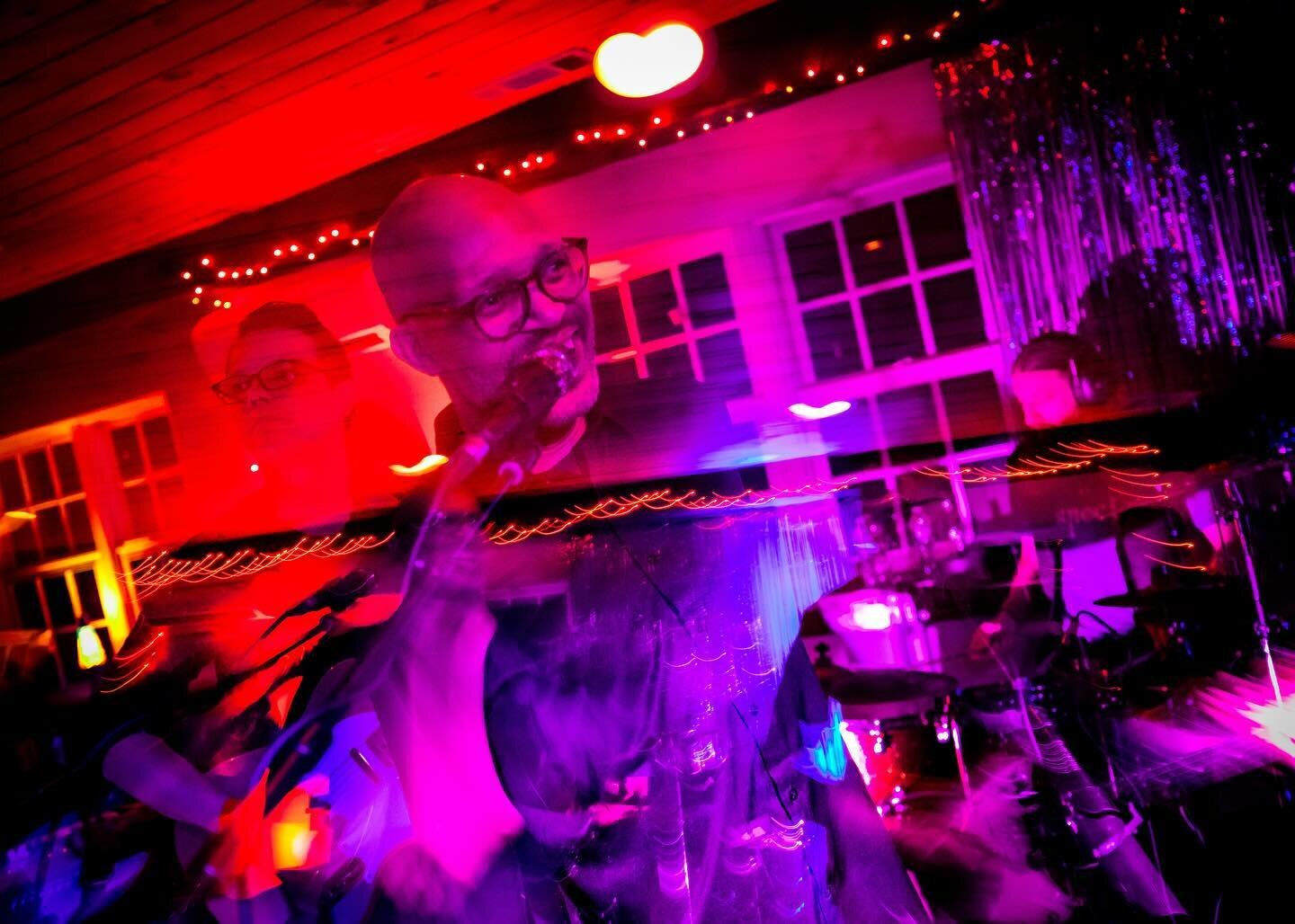 @purple_a_tribute_to_prince was at the stage above @thevalleymeade on Friday night, bringing the people all the funky grooves and killer vocals 👏🕺🏻💜 Thank you @vtbassface @profe_porque and DOB Productions for a super fun night! Love to all our fr