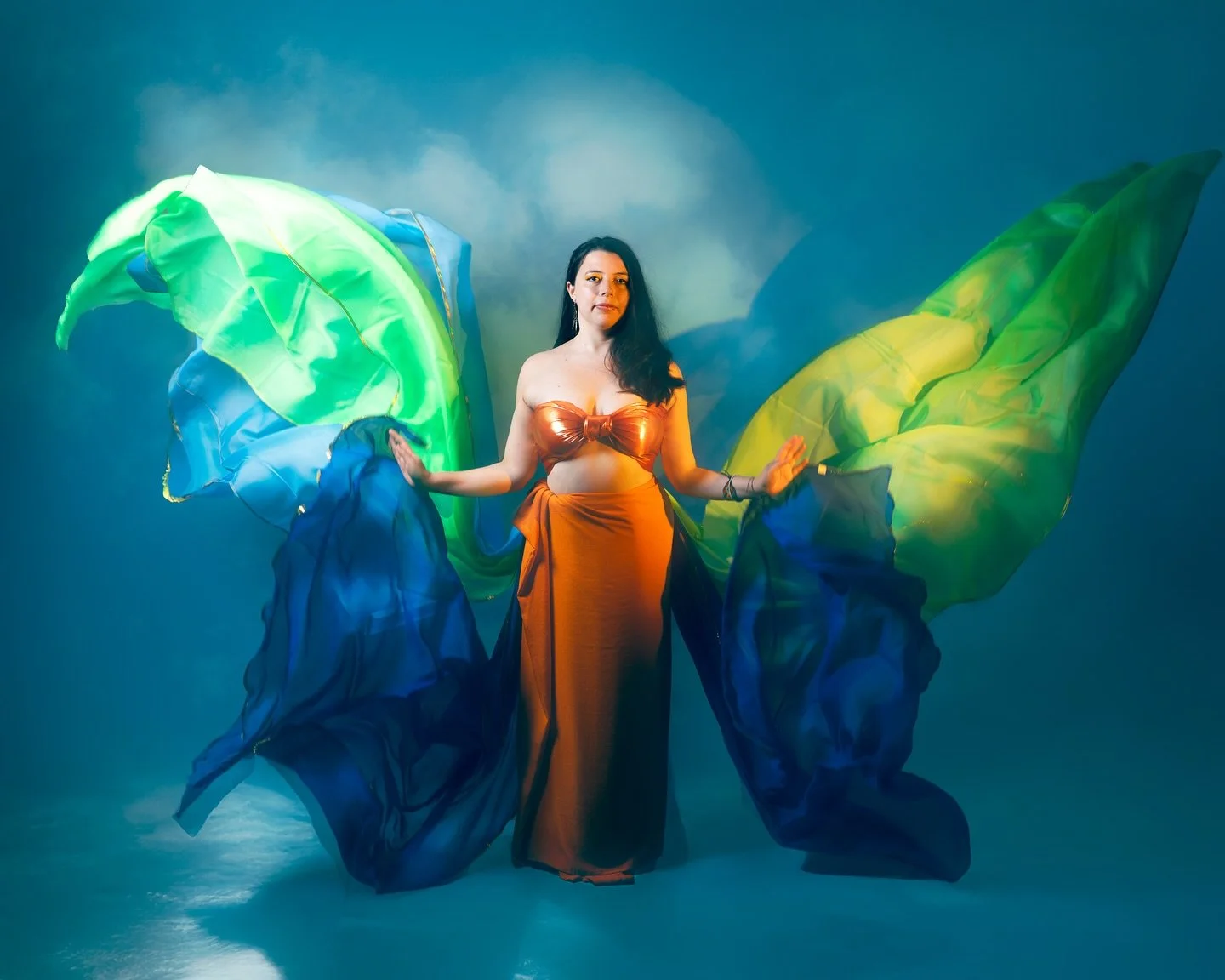 Les visuelles pour ma pr&eacute;cieuse amie @laugomezartist 
Son dernier EP &laquo;&nbsp;El vuelo de Zinduri&nbsp;&raquo; vient de sortir et il est tr&egrave;s beau et inspirant ! &laquo;&nbsp;El vuelo de Zinduri. Un carnet de voyage musical qui part