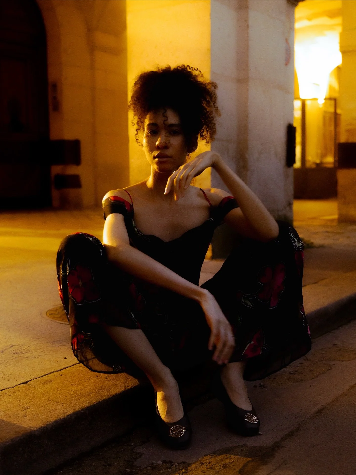 Un shooting spontan&eacute; avec la bella amiga @liluha_ ✨🫶

#photographefemmeparis #paris #photoparis