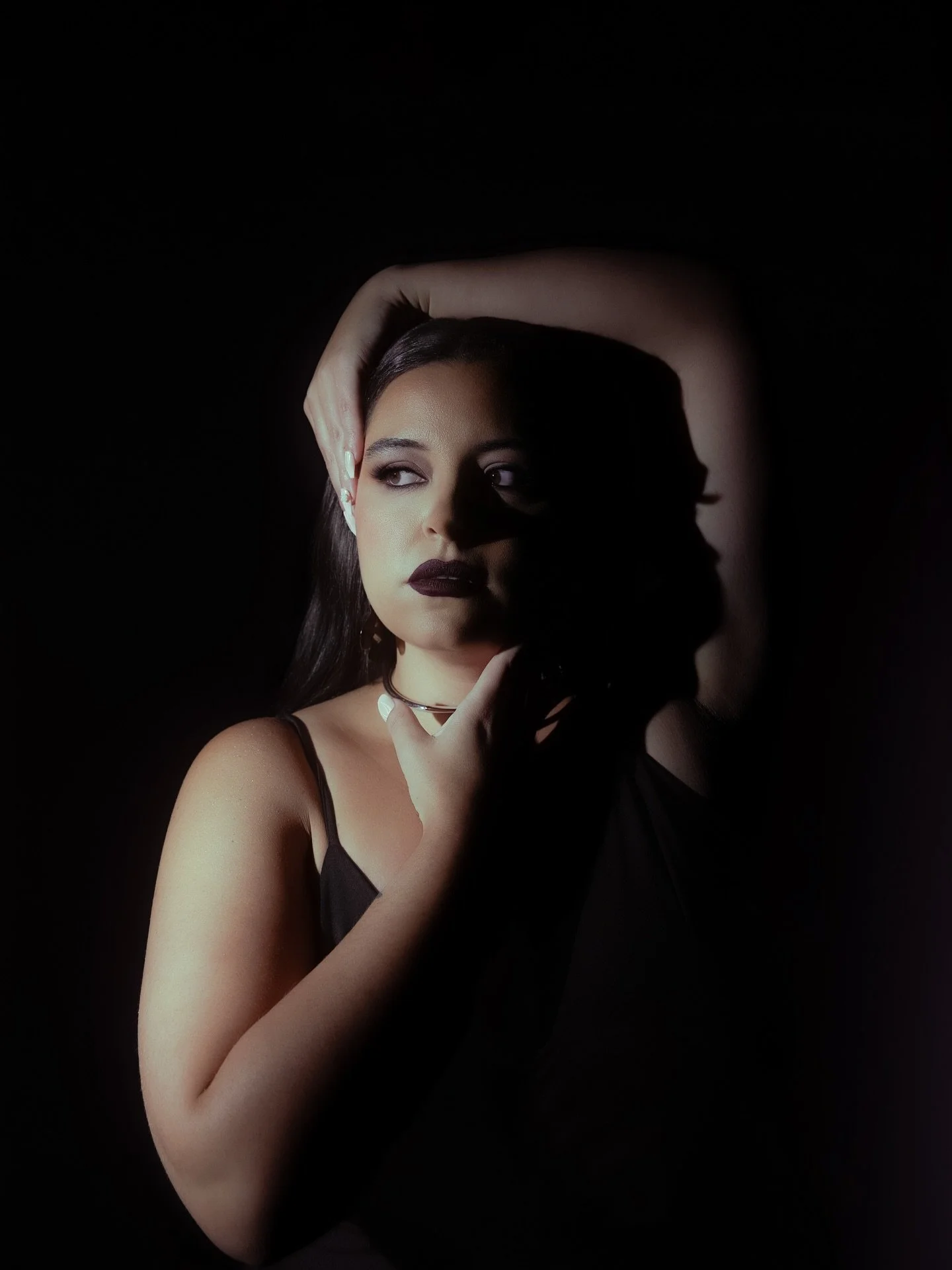Deuxi&egrave;me partie du shooting avec cette femme incroyable ✨
Mod&egrave;le @juliecurvesinspire 
Makeup @jess.oz.mua 
Studio @atelier_crear.creer_ @lapistastudio