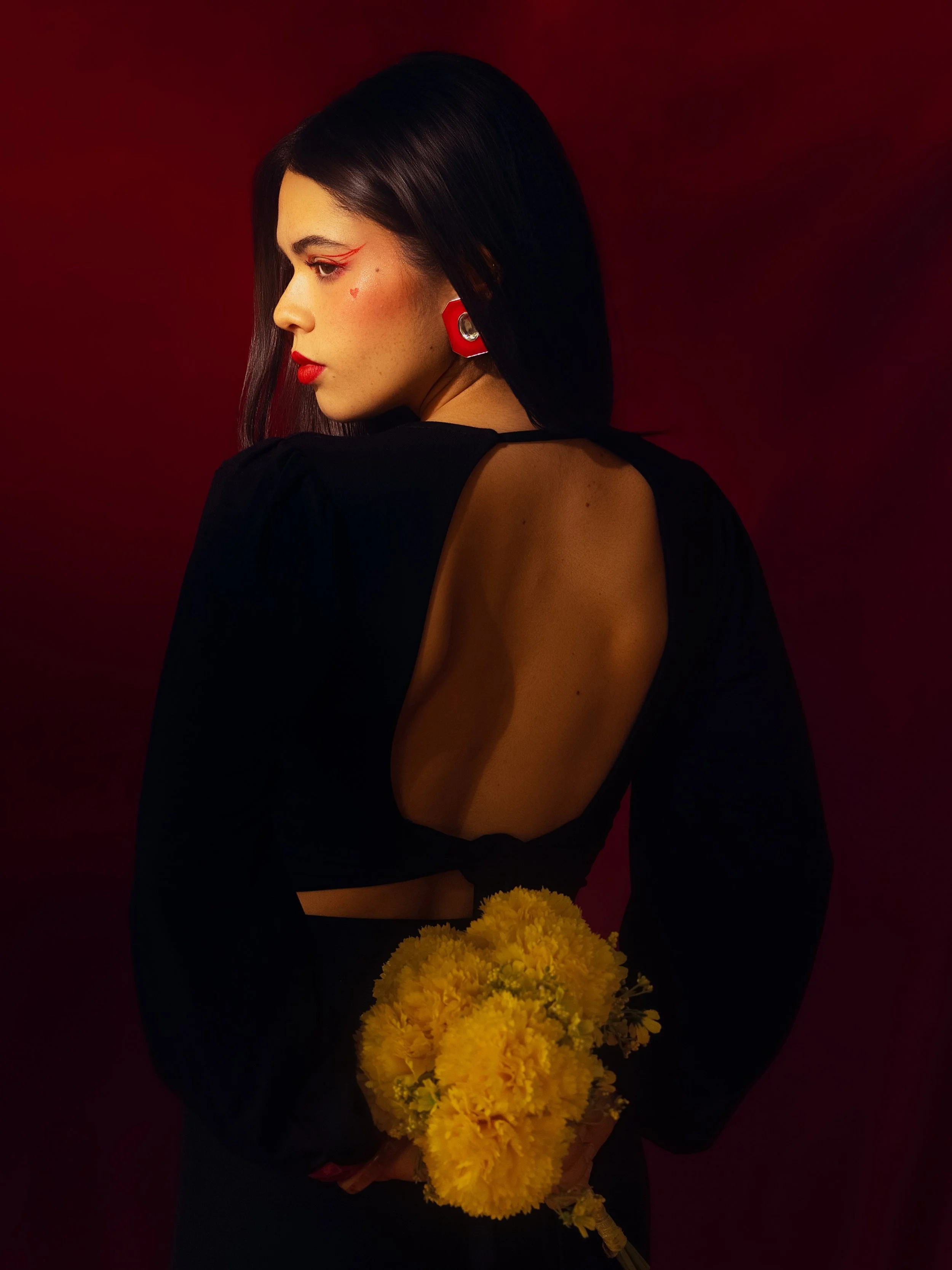 Je suis trop fan de ces photos ❤️
Beautiful @amalia_blasco 
Makeup @makeups2kika

Nouvelle formule en studio VELVET 🥀