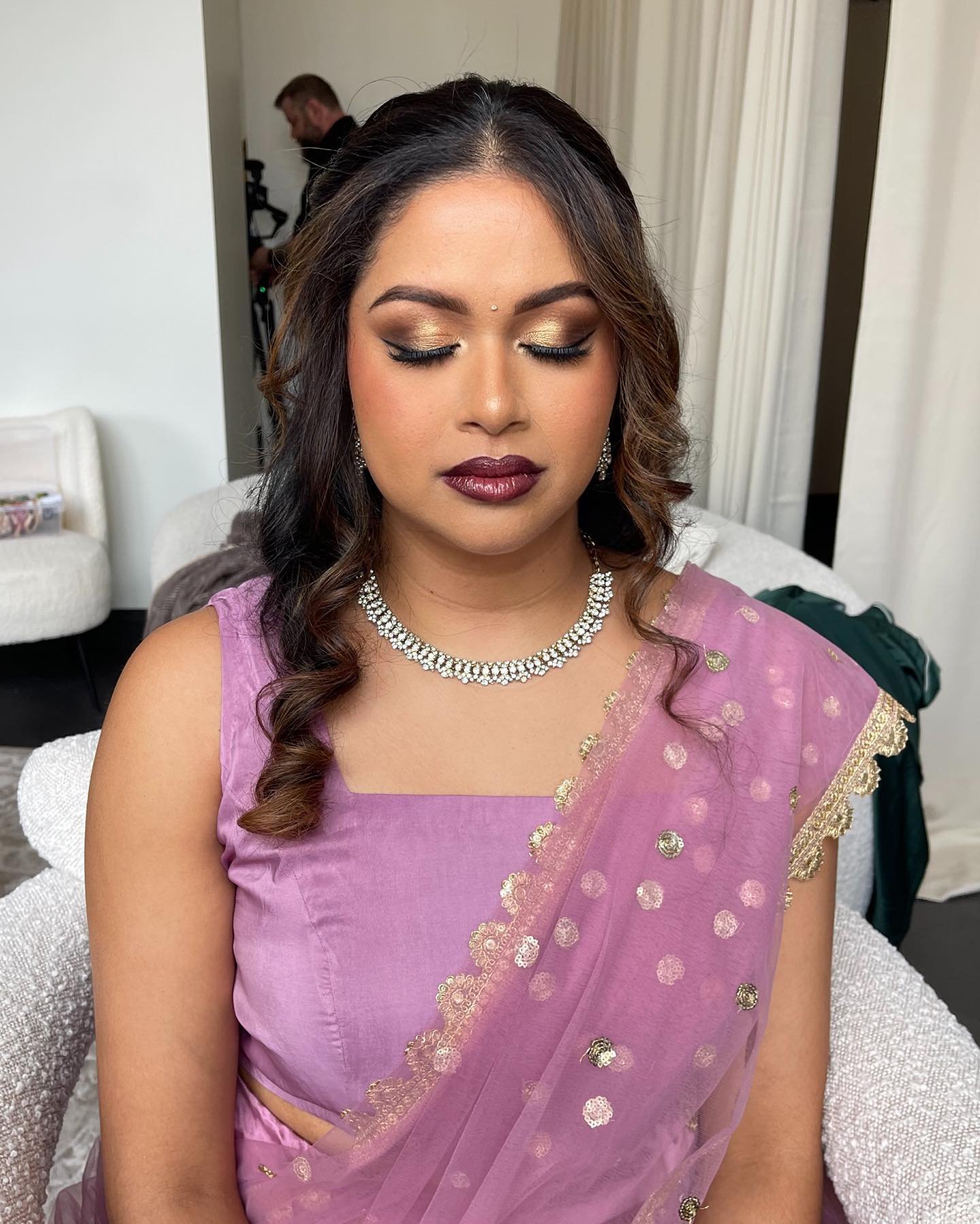 Had the absolute pleasure of doing makeup for this gorgeous wedding party!! All the colors and the fashions were so beautiful to experience!! ✨🩷 
&bull;
&bull;
I&rsquo;ve had a super busy and exciting wedding weekend and will be getting back to all 