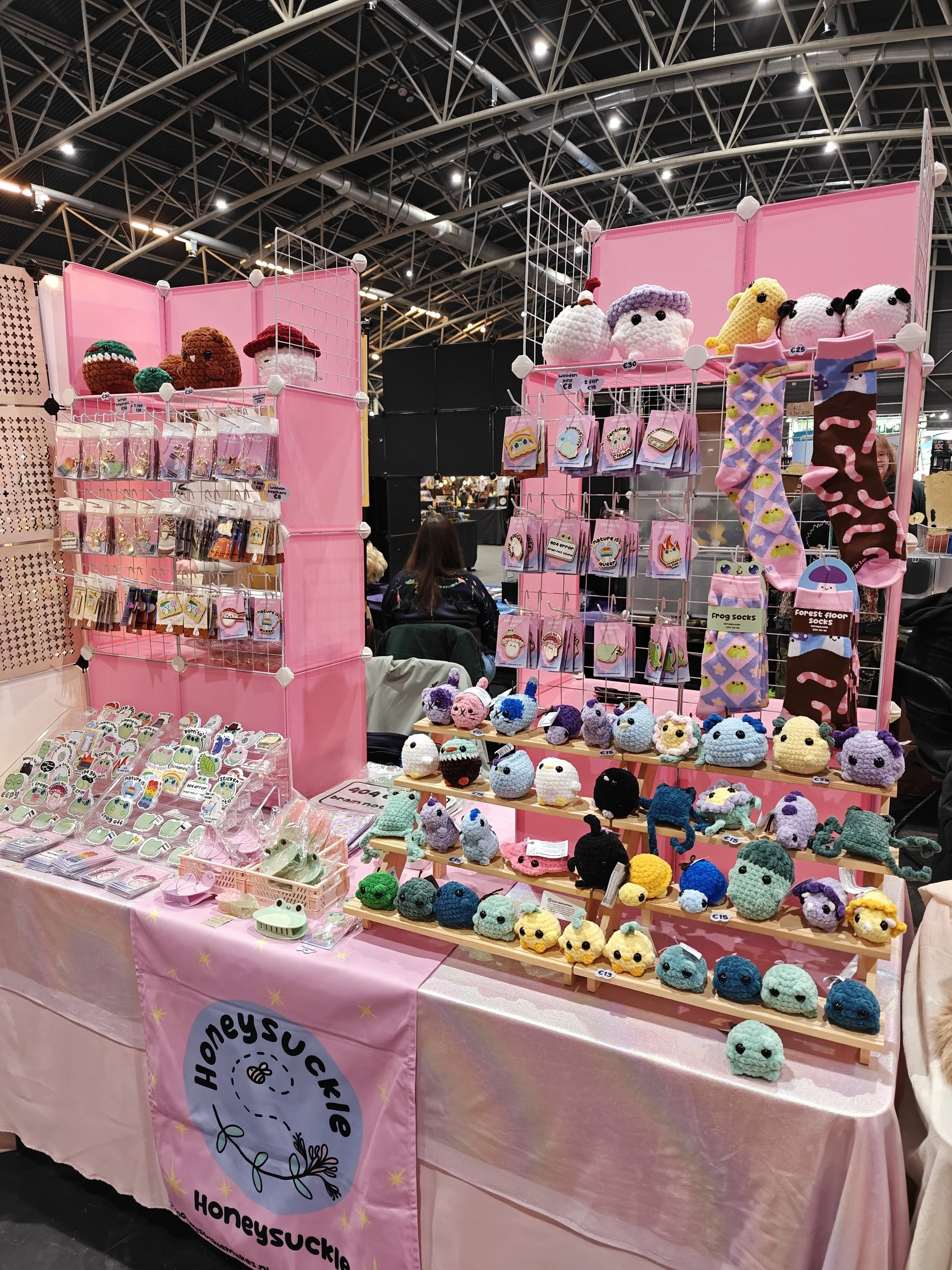 Abunai artsy & craftsy market