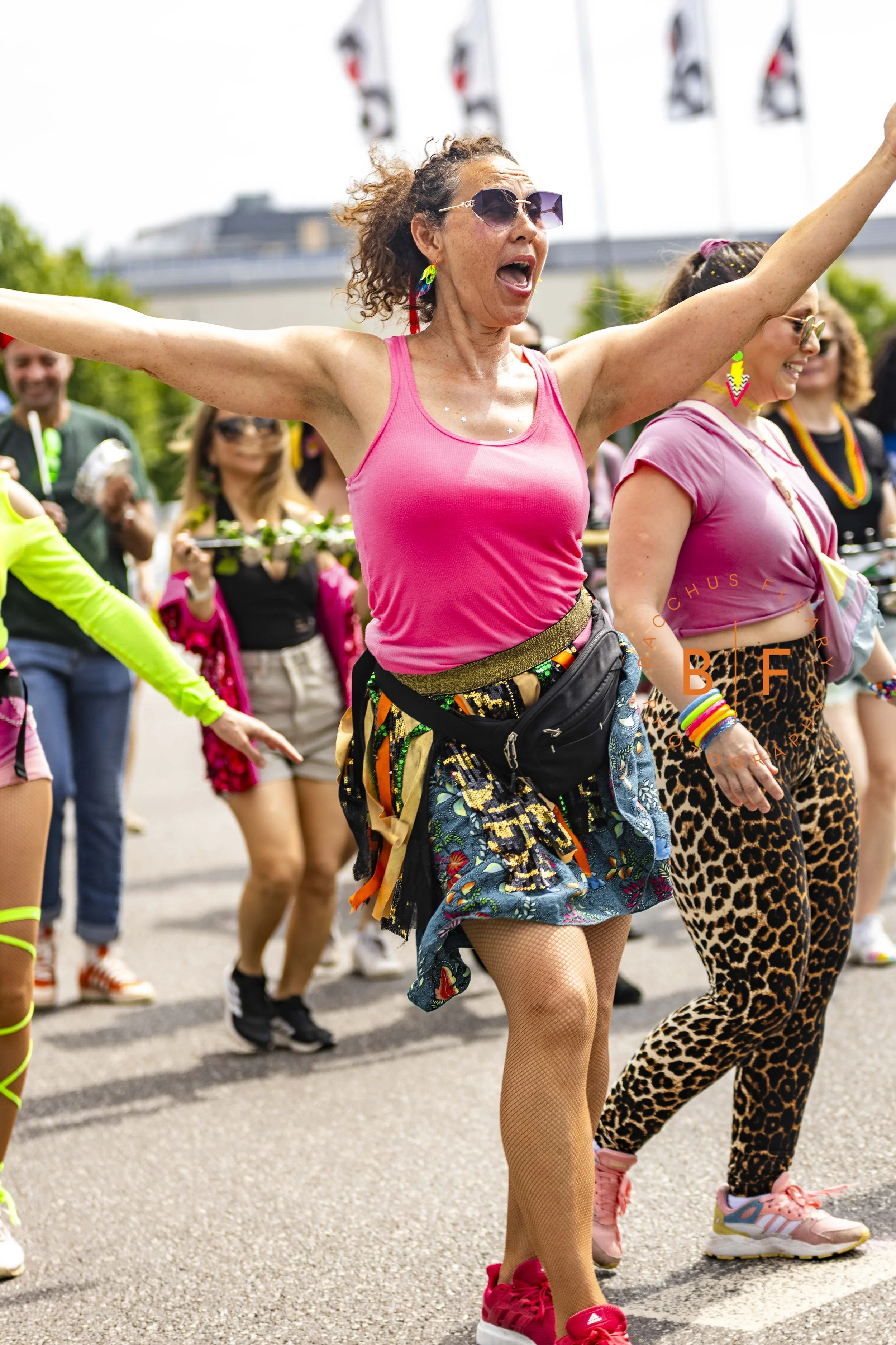 Parade-75.jpg
