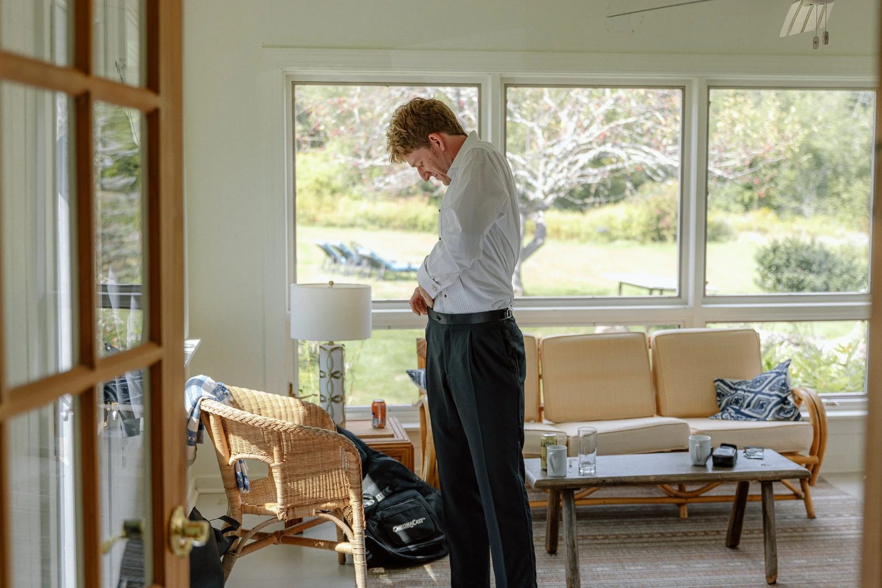 Tops'l Farm wedding getting ready