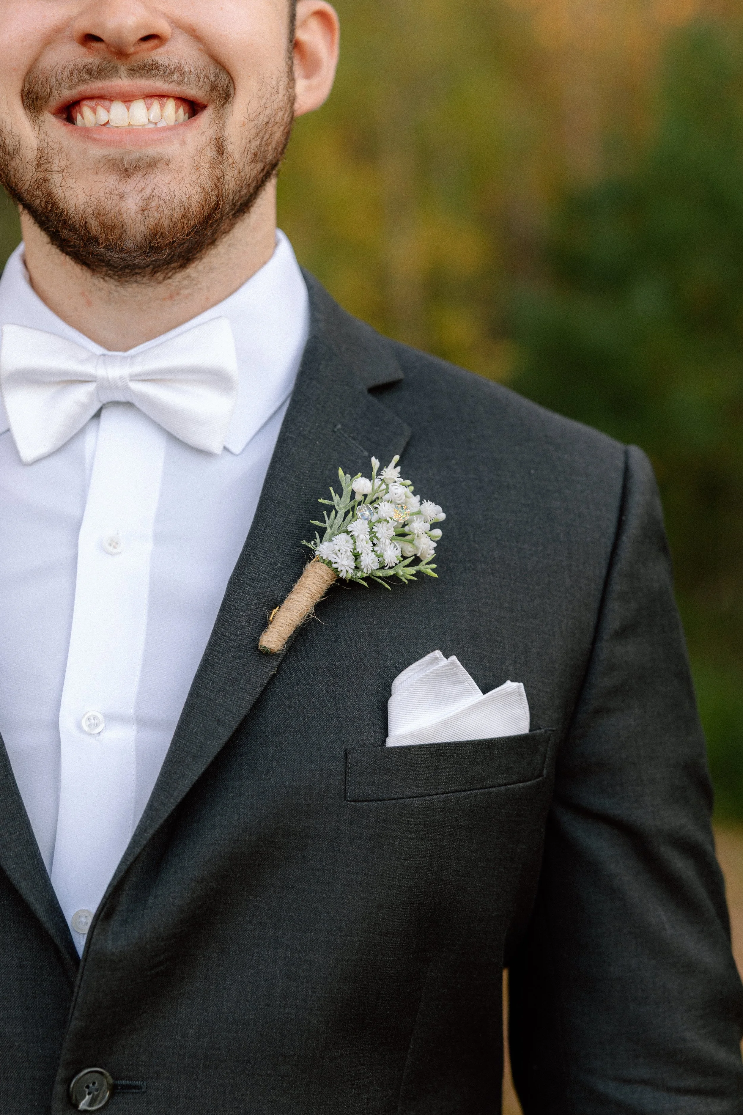 Hitching Post of Maine Wedding Grooms Portraits
