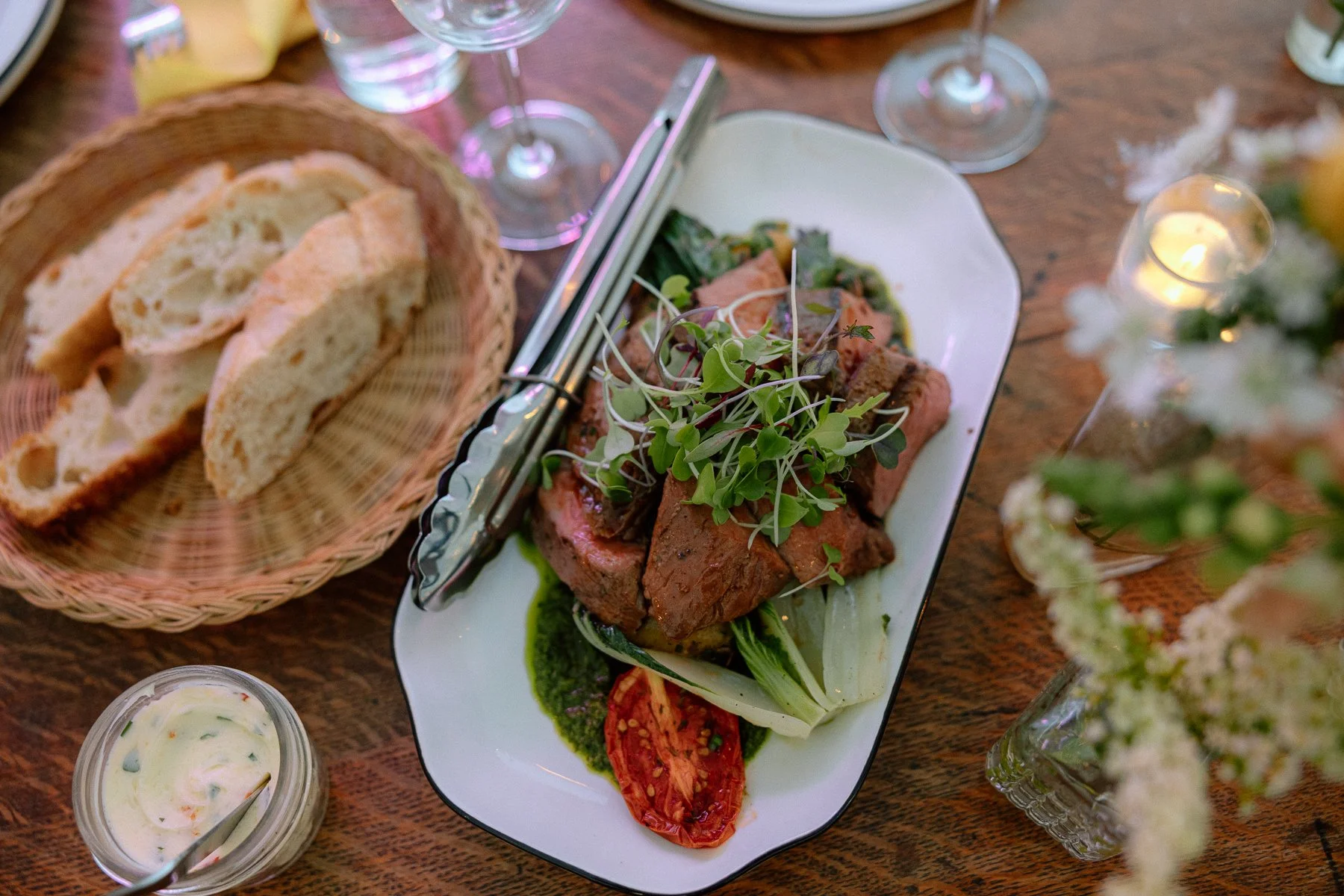 Tops'l Farm wedding dinner