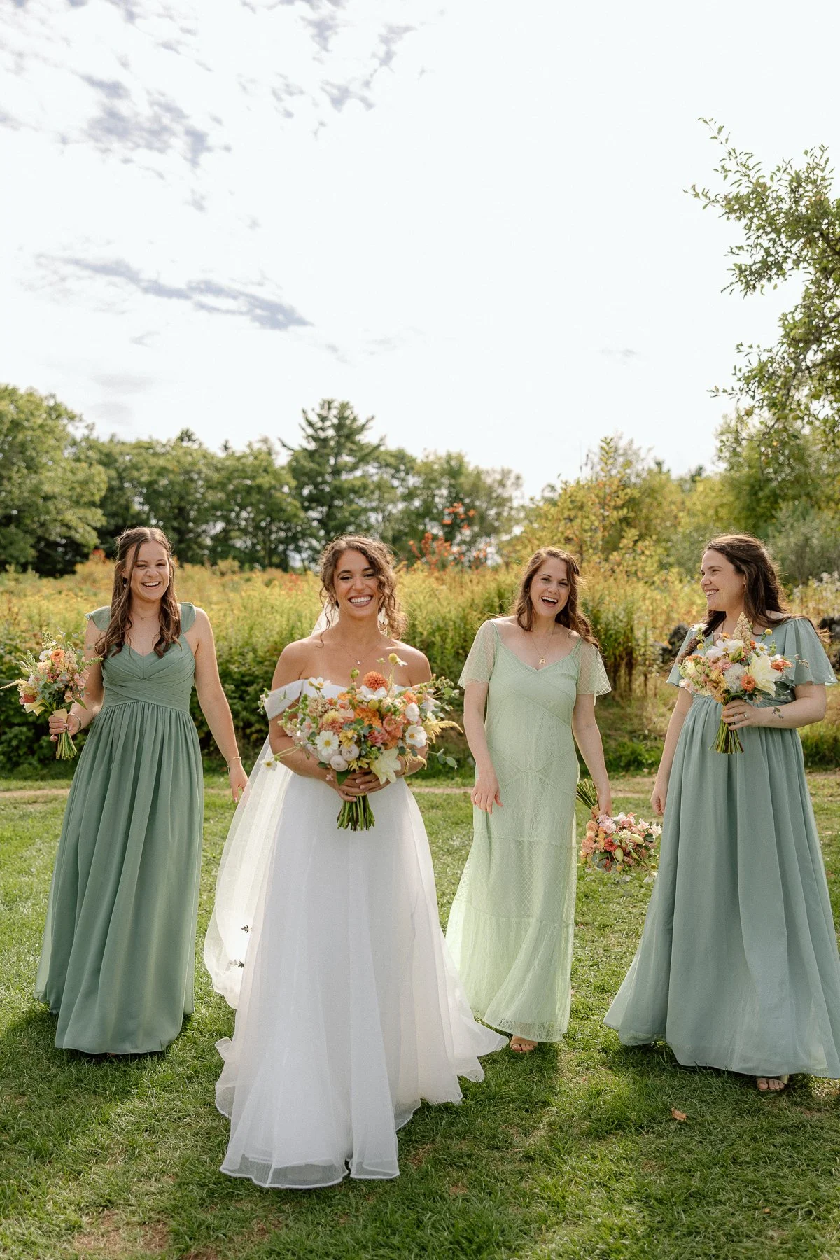 Tops'l Farm wedding bridesmaid