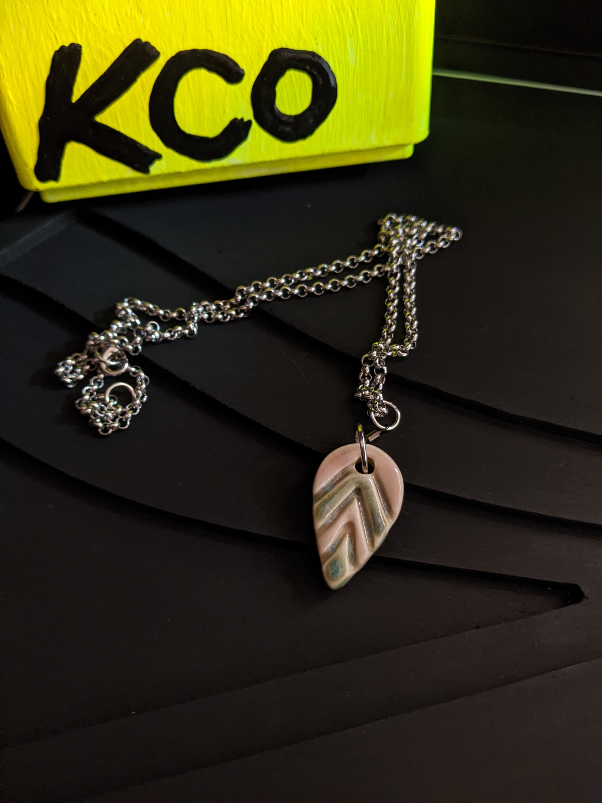 porcelain_pendant_chevron_shell_flat.jpg