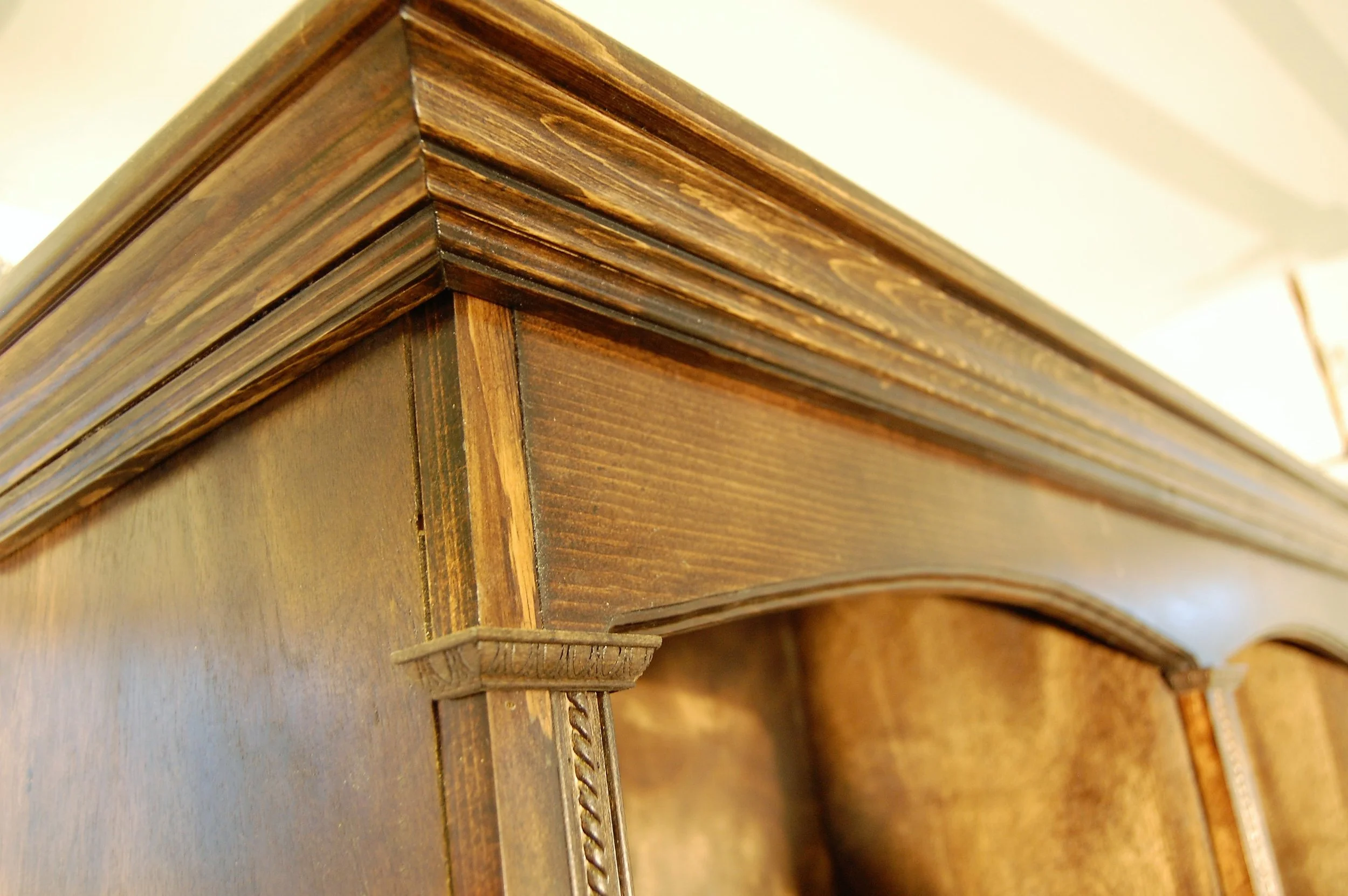 decoarative bookshelf 4.JPG