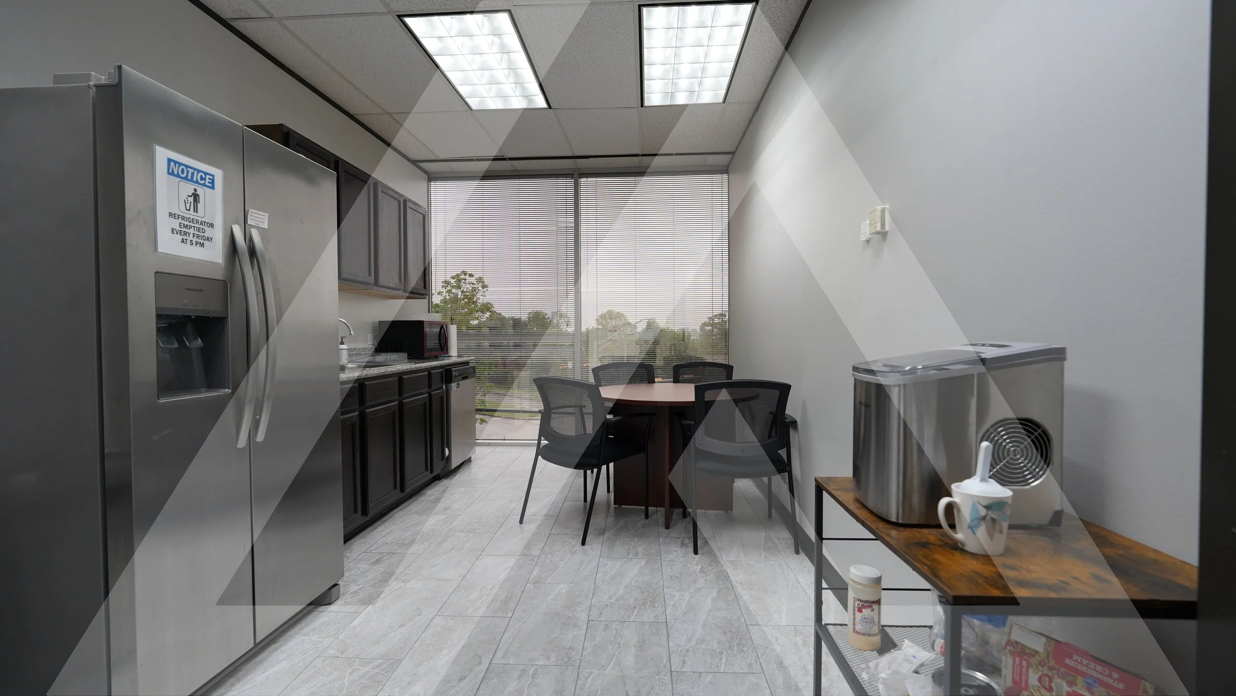 Wilcrest Dr_InteriorPhoto-6.jpg