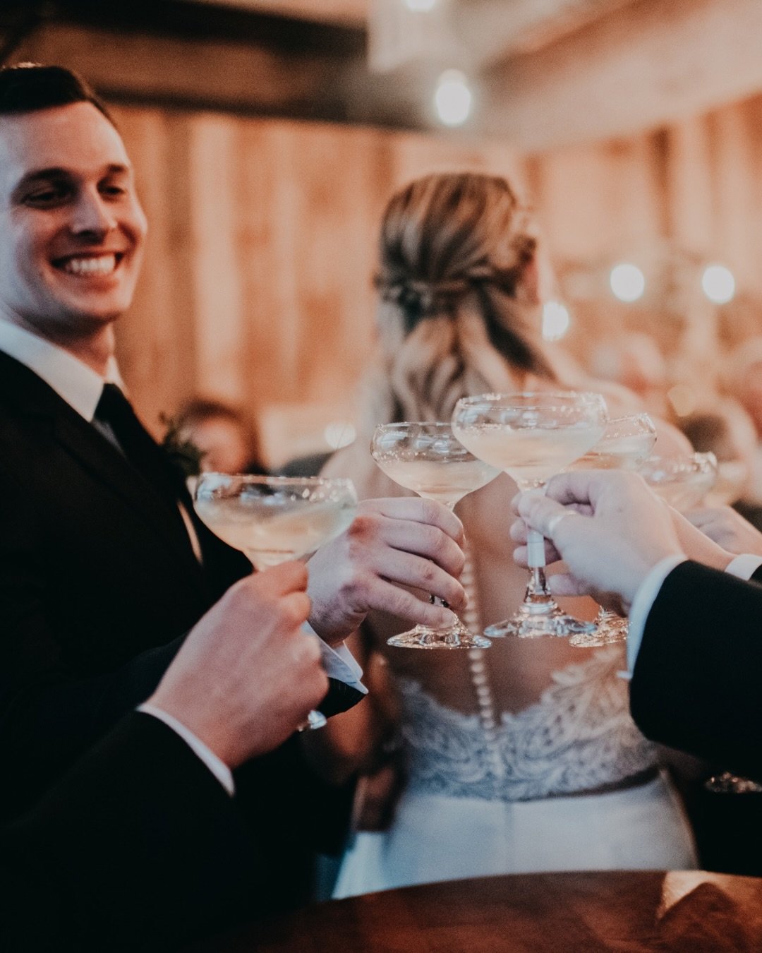 It starts with a toast&hellip;
and turns into the moments people talk about all night.

From first sip to last call, the bar sets the tone for everything that follows.

#withinsodo
#eventbar
#seattleevents
#cocktailhour