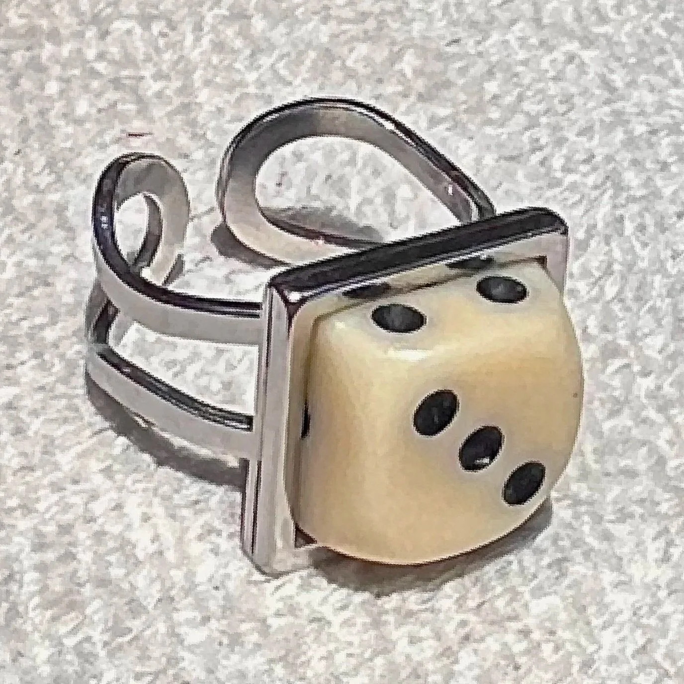 White+dice+1.jpg