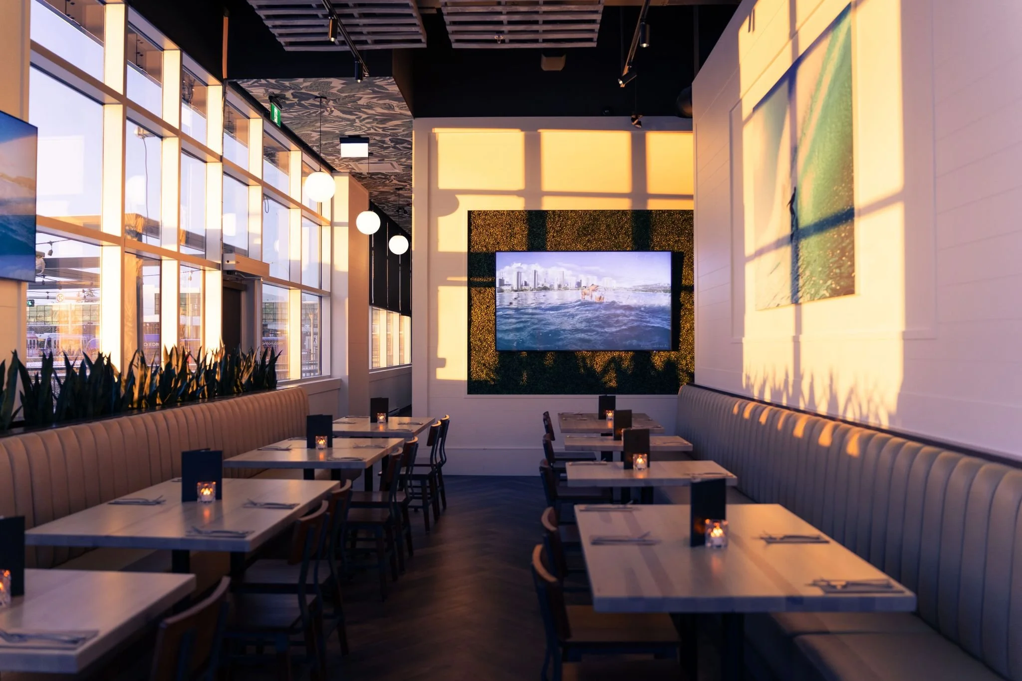 restaurant-seating-design-brunel-calgary.jpg