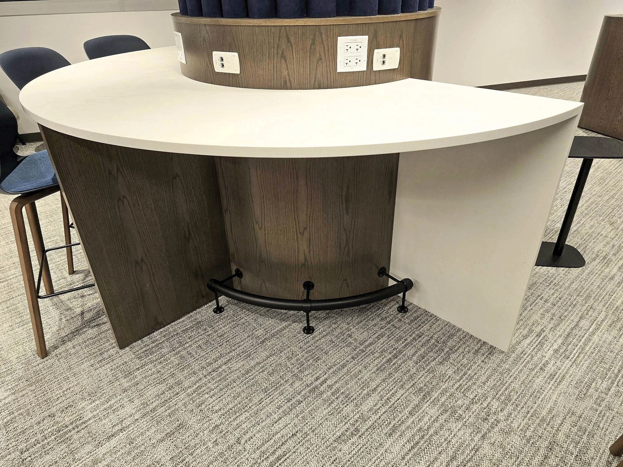 millwork-brunel-custom-commercial-desk-details.jpg
