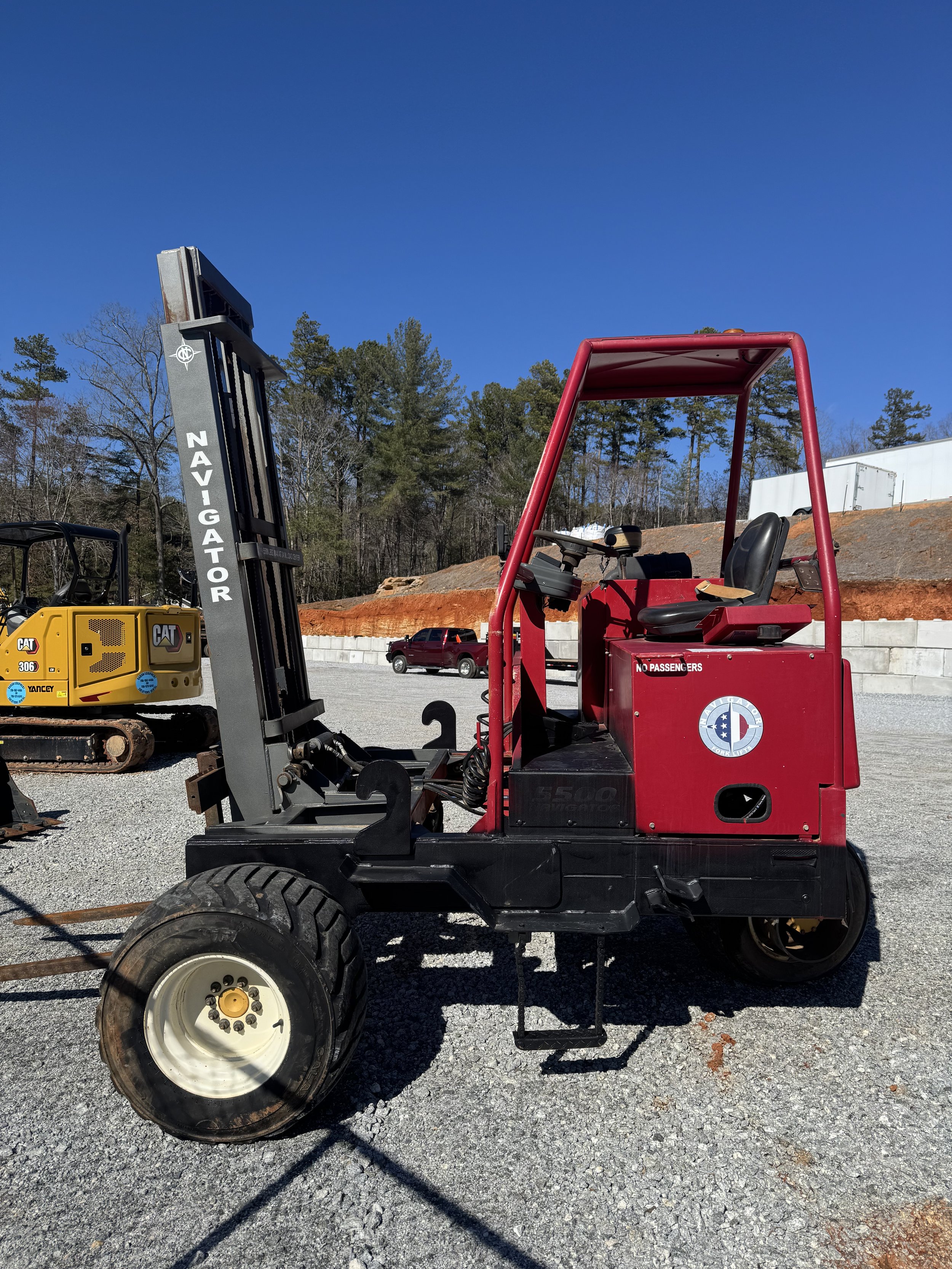 5500 Navigator Forklift.