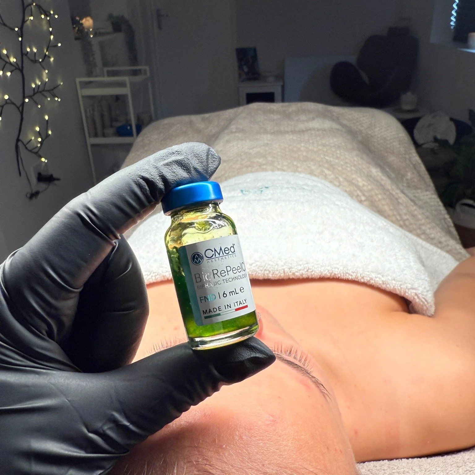 This is your sign if your skin feels:
&bull; Dull
&bull; Congested
&bull; Uneven
&bull; Or just blah
BioRePeel is my go-to reset when skin needs a proper reboot not just a glow for the weekend.

Right now I&rsquo;m:
✅ Fully booked for December
✅ Open