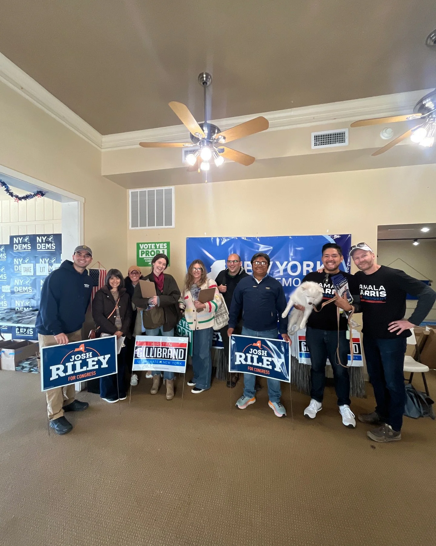 Another successful canvass with the #QueensBlueCrew! We went up to Sullivan County to knock on doors for @joshrileyue with #FilAmDems official pet, Pogi 🐶

Not only are we winning the White House, but making sure @electhakeemjeffries is our next spe