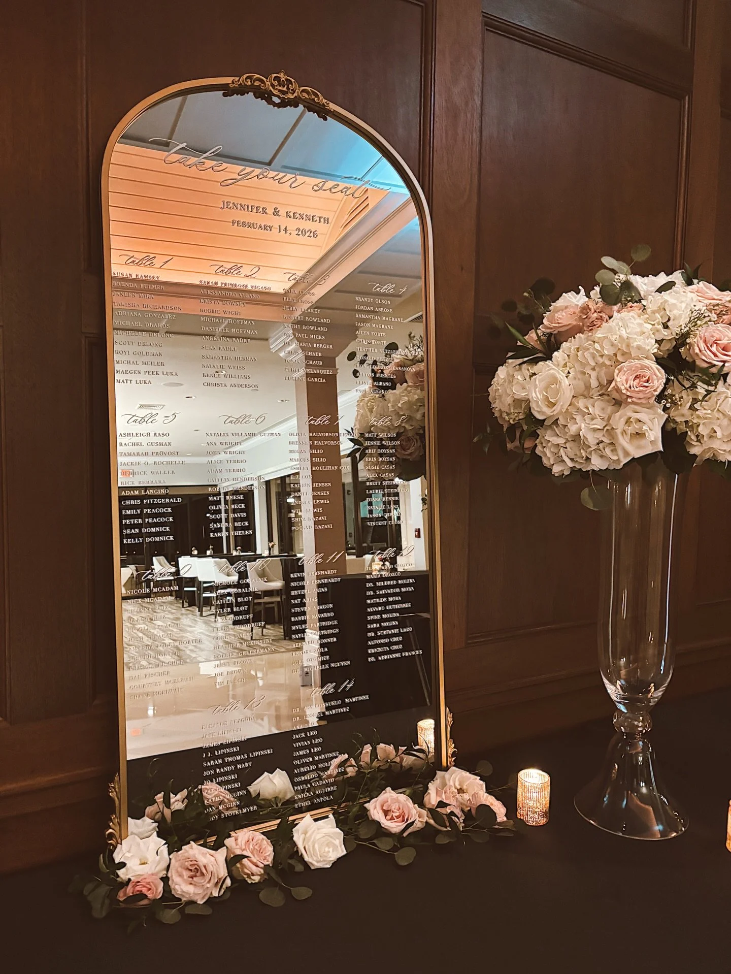 Mirror seating charts continue to be a classic &amp; we love it! They make for the prettiest statement pieces for an unforgettable wedding day ✨ now booking for 2026-2027 

Vendors:
@breakerswest 
@the.wedding.ally 
@gerilyngiannaevents 
@luisojazz.e