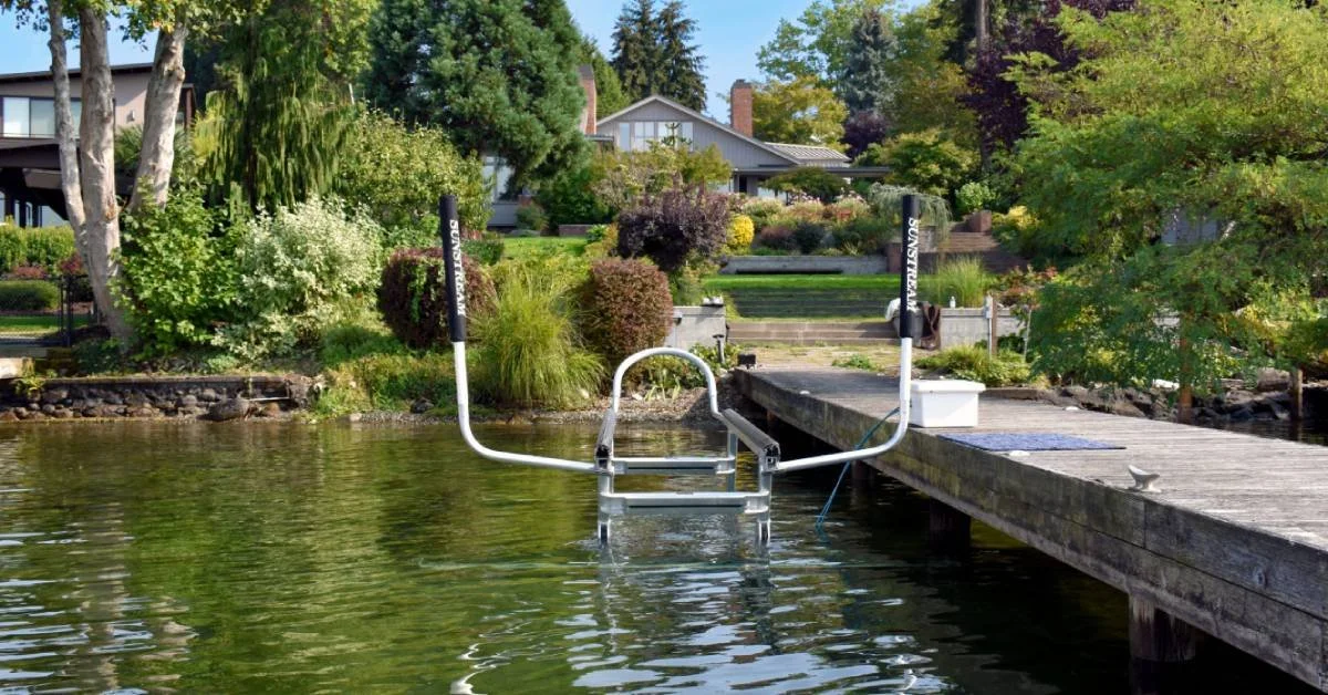 What To Know Before Buying a New Boat Lift